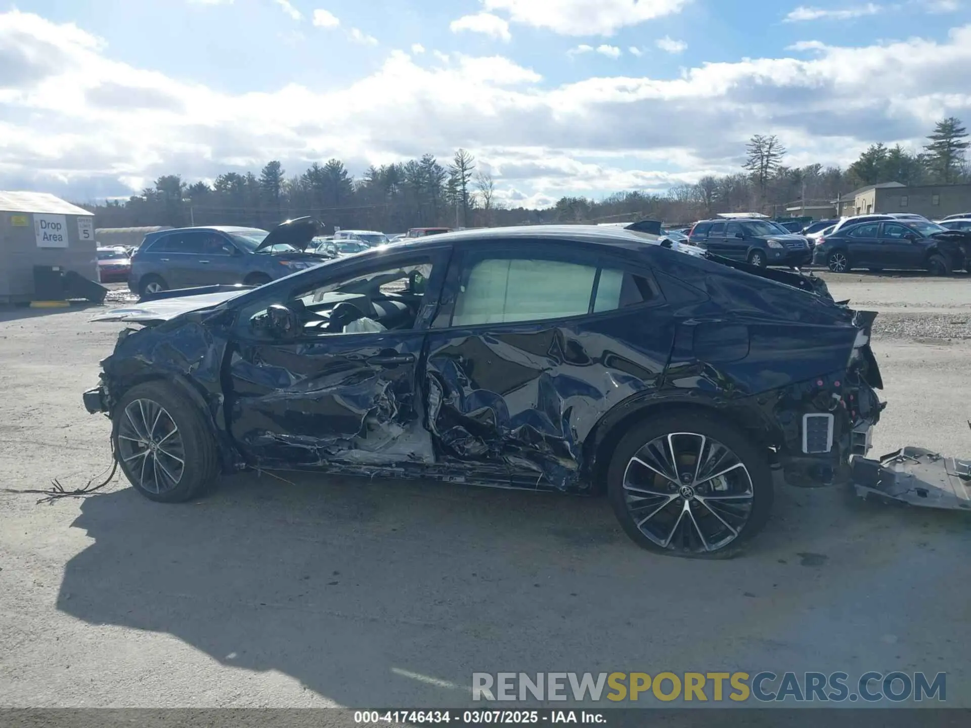 14 Photograph of a damaged car JTDADABU2R3020101 TOYOTA PRIUS 2024