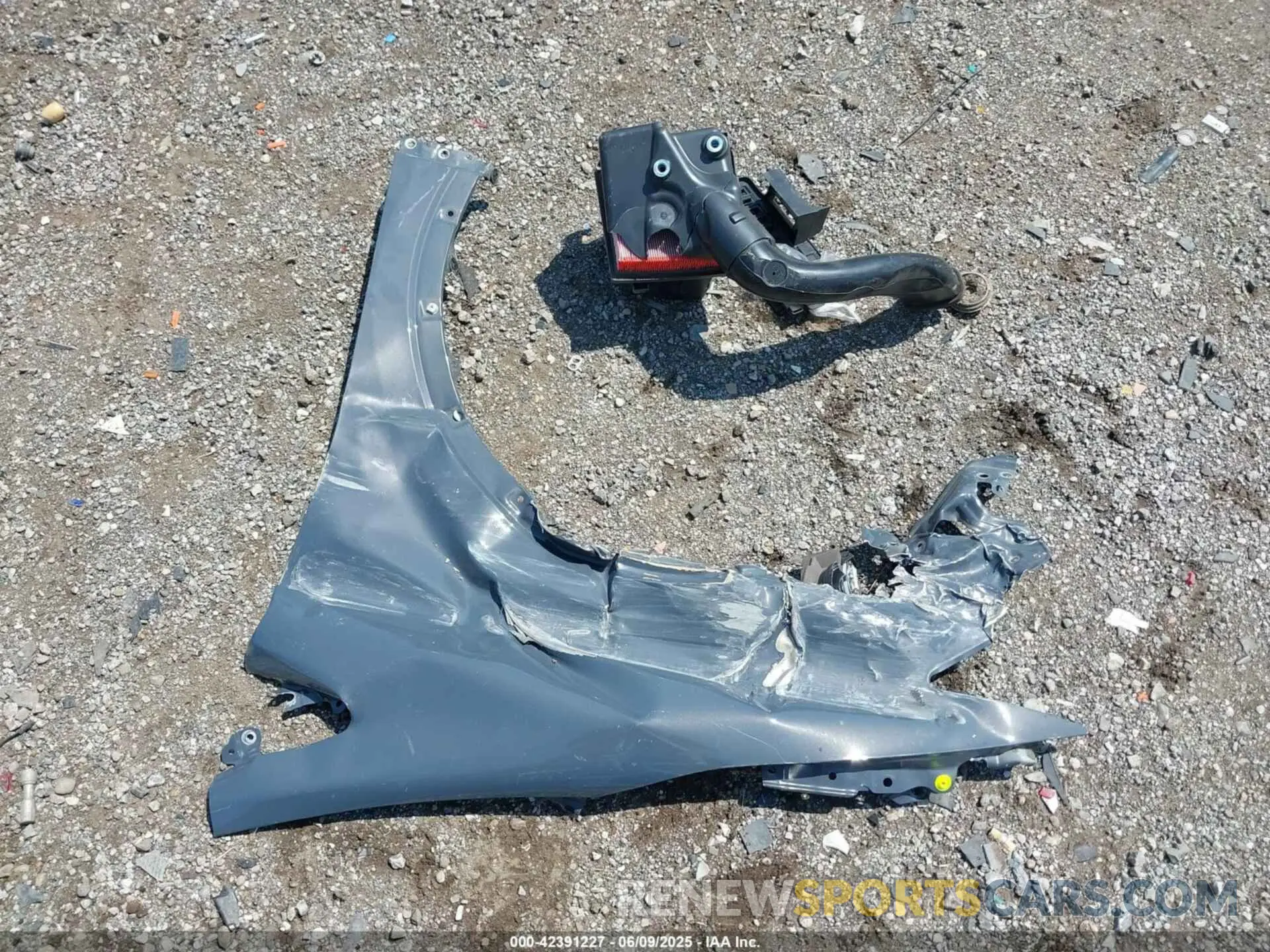 19 Photograph of a damaged car JTDADABU5R3018584 TOYOTA PRIUS 2024