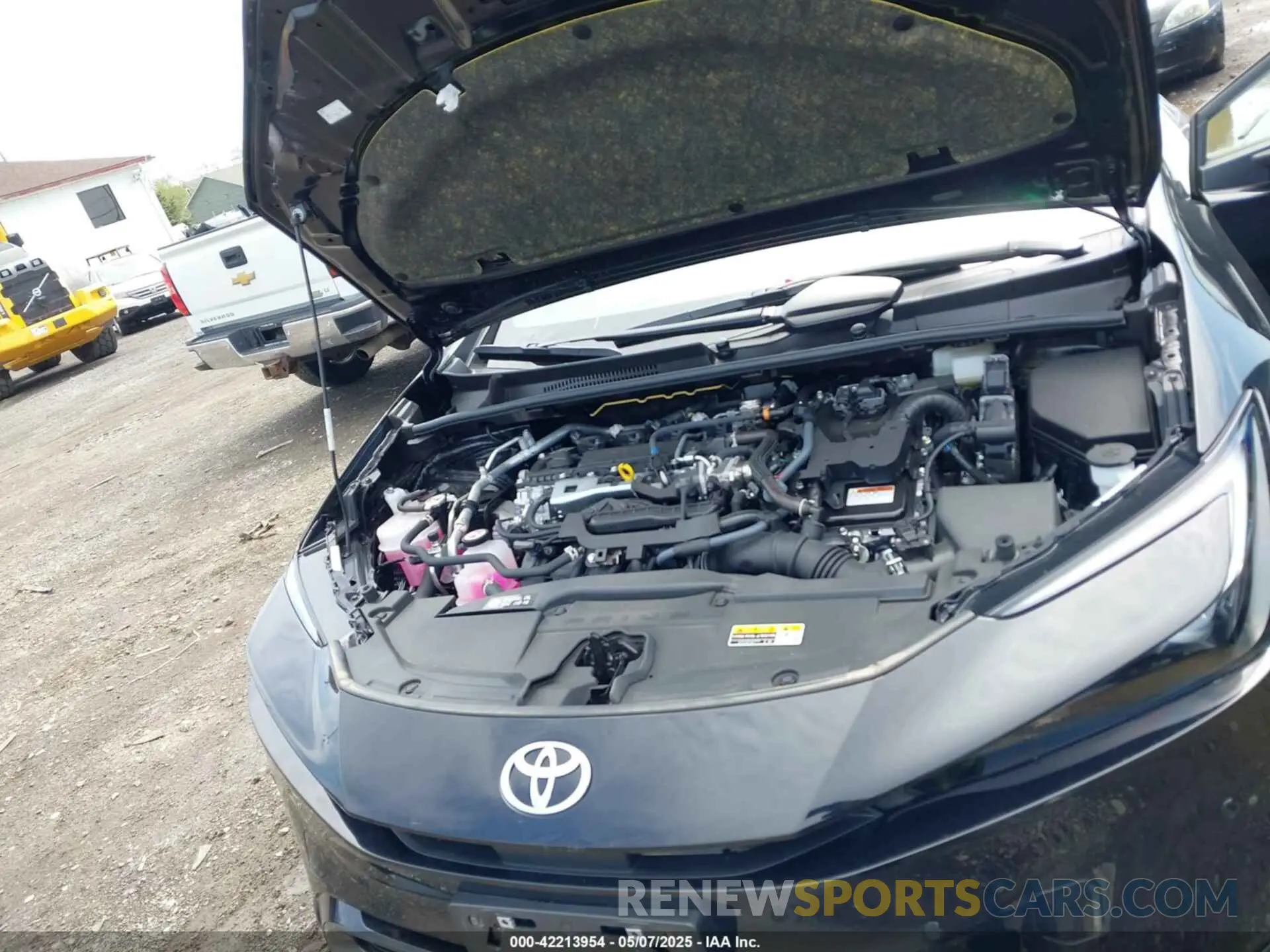 10 Photograph of a damaged car JTDADABU6R3018951 TOYOTA PRIUS 2024