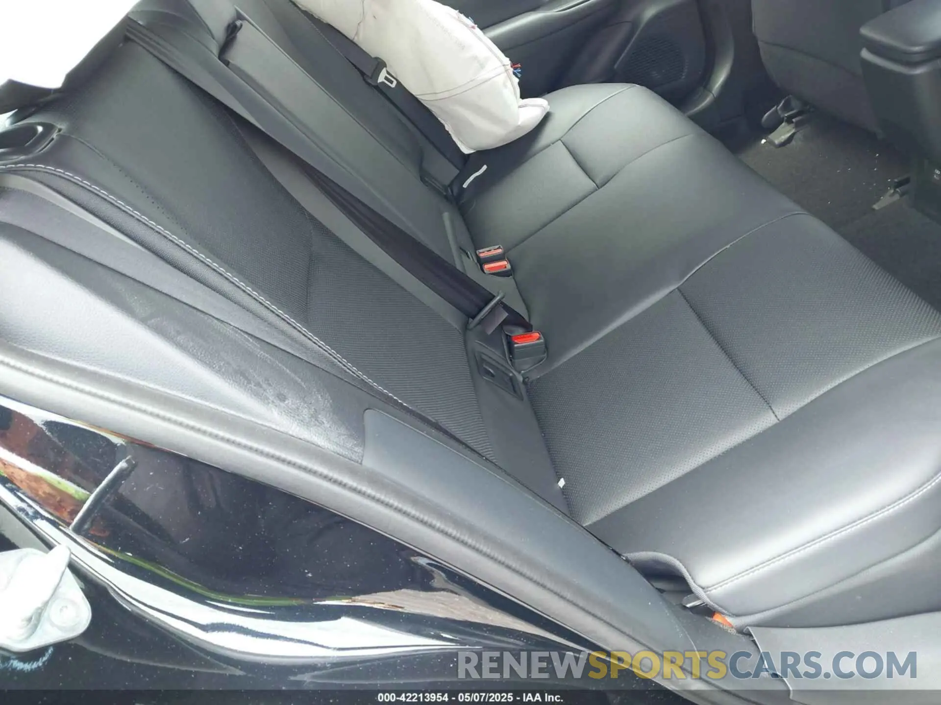 8 Photograph of a damaged car JTDADABU6R3018951 TOYOTA PRIUS 2024