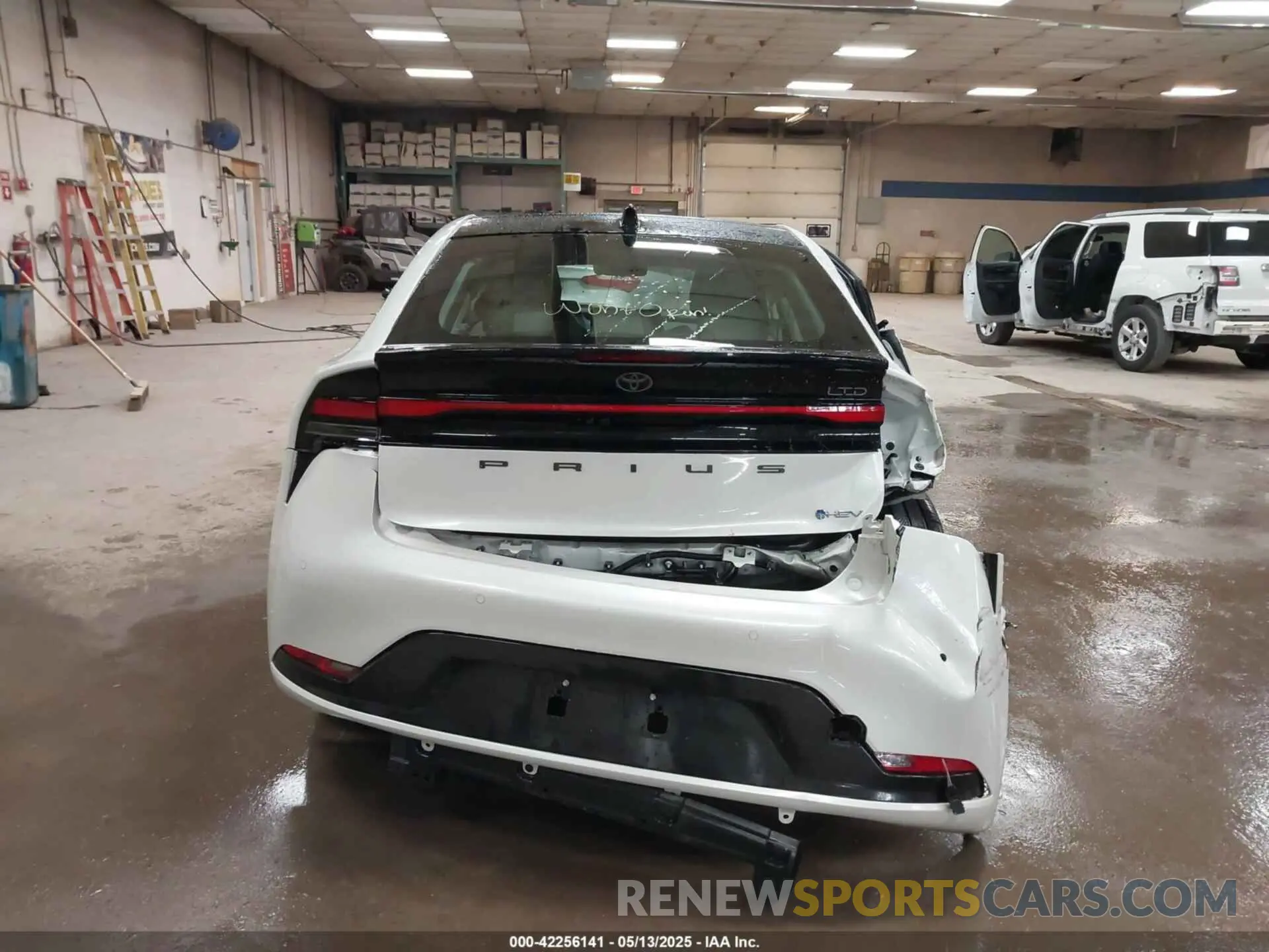 16 Photograph of a damaged car JTDADABU6R3024846 TOYOTA PRIUS 2024
