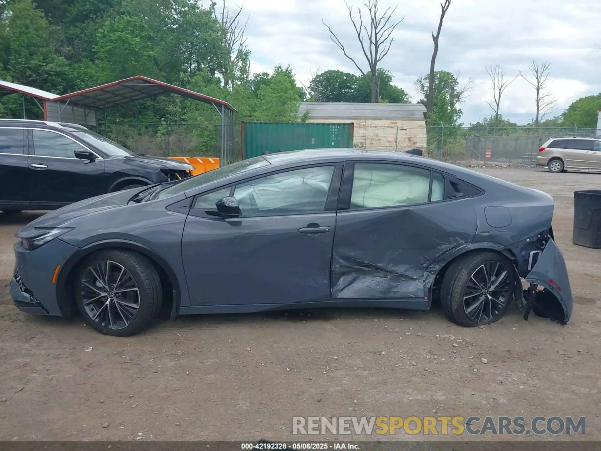 14 Photograph of a damaged car JTDADABU8R3020362 TOYOTA PRIUS 2024