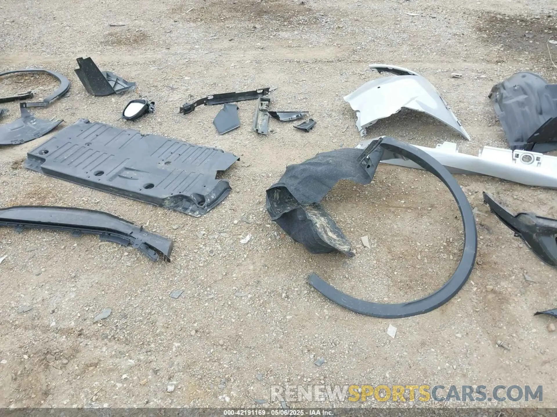 20 Photograph of a damaged car JTDACAAU1S3051396 TOYOTA PRIUS 2025