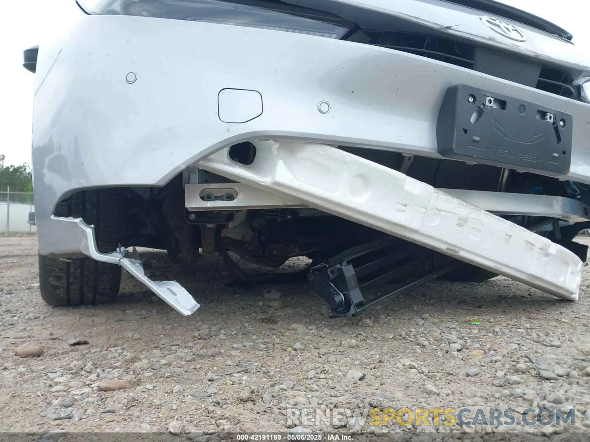 22 Photograph of a damaged car JTDACAAU1S3051396 TOYOTA PRIUS 2025