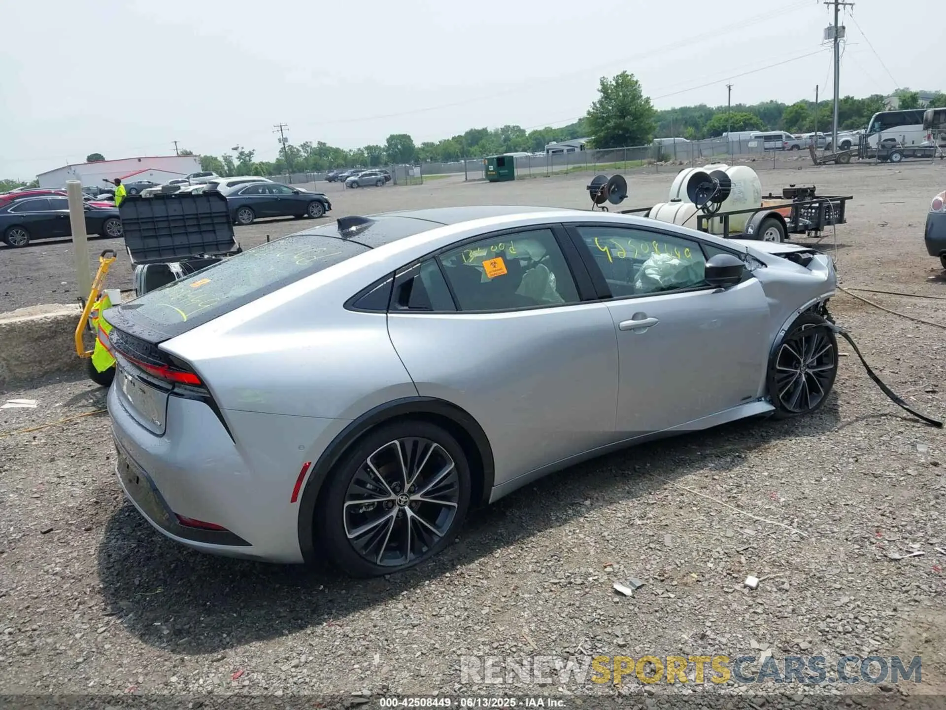 4 Photograph of a damaged car JTDADABU2S3028656 TOYOTA PRIUS 2025