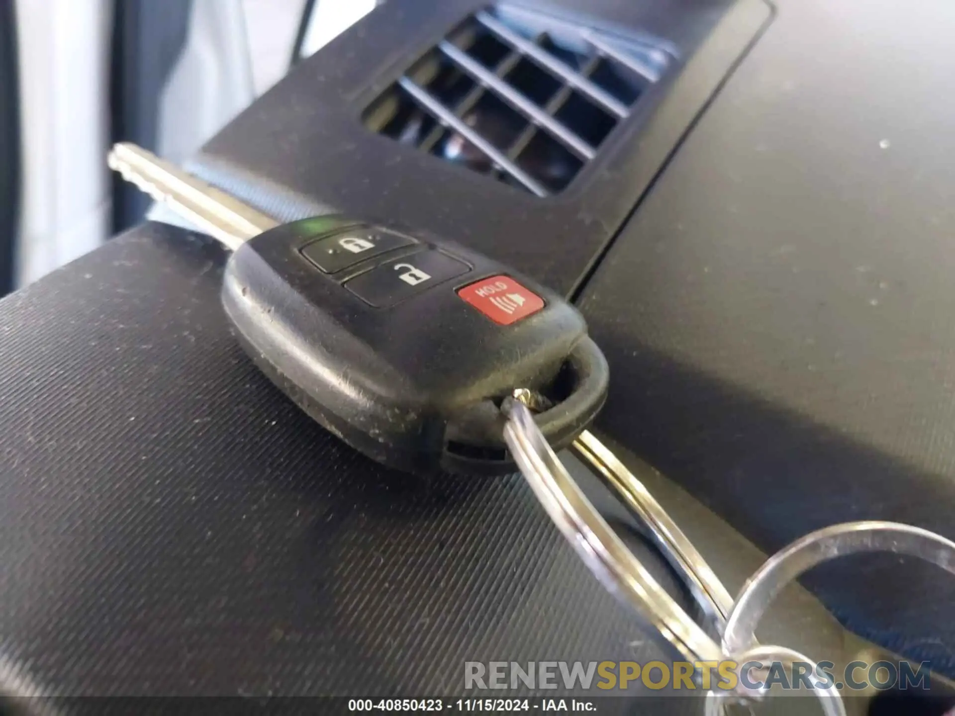 11 Photograph of a damaged car JTDKDTB35K1624041 TOYOTA PRIUS C 2019