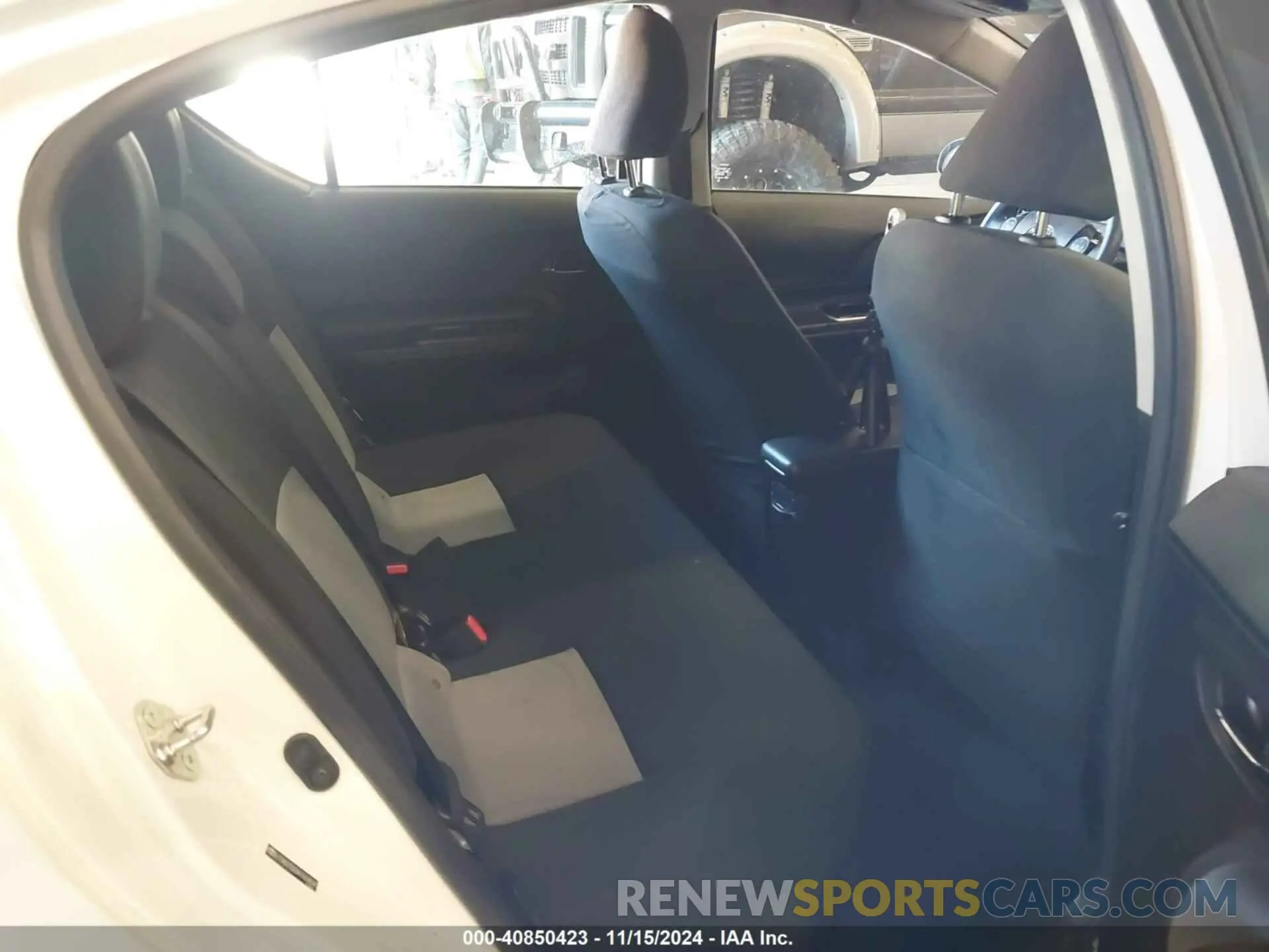 8 Photograph of a damaged car JTDKDTB35K1624041 TOYOTA PRIUS C 2019
