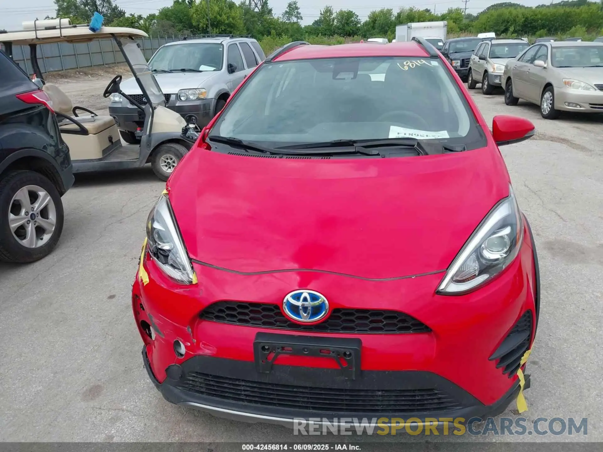 12 Photograph of a damaged car JTDKDTB37K1625353 TOYOTA PRIUS C 2019