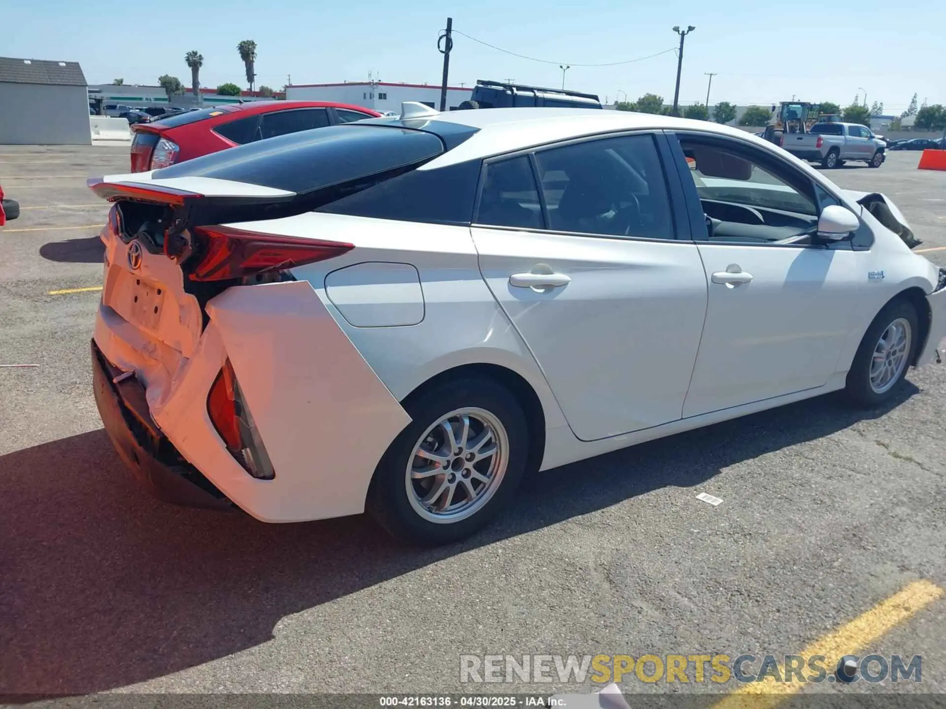 4 Photograph of a damaged car JTDKARFP1K3118641 TOYOTA PRIUS PRIME 2019