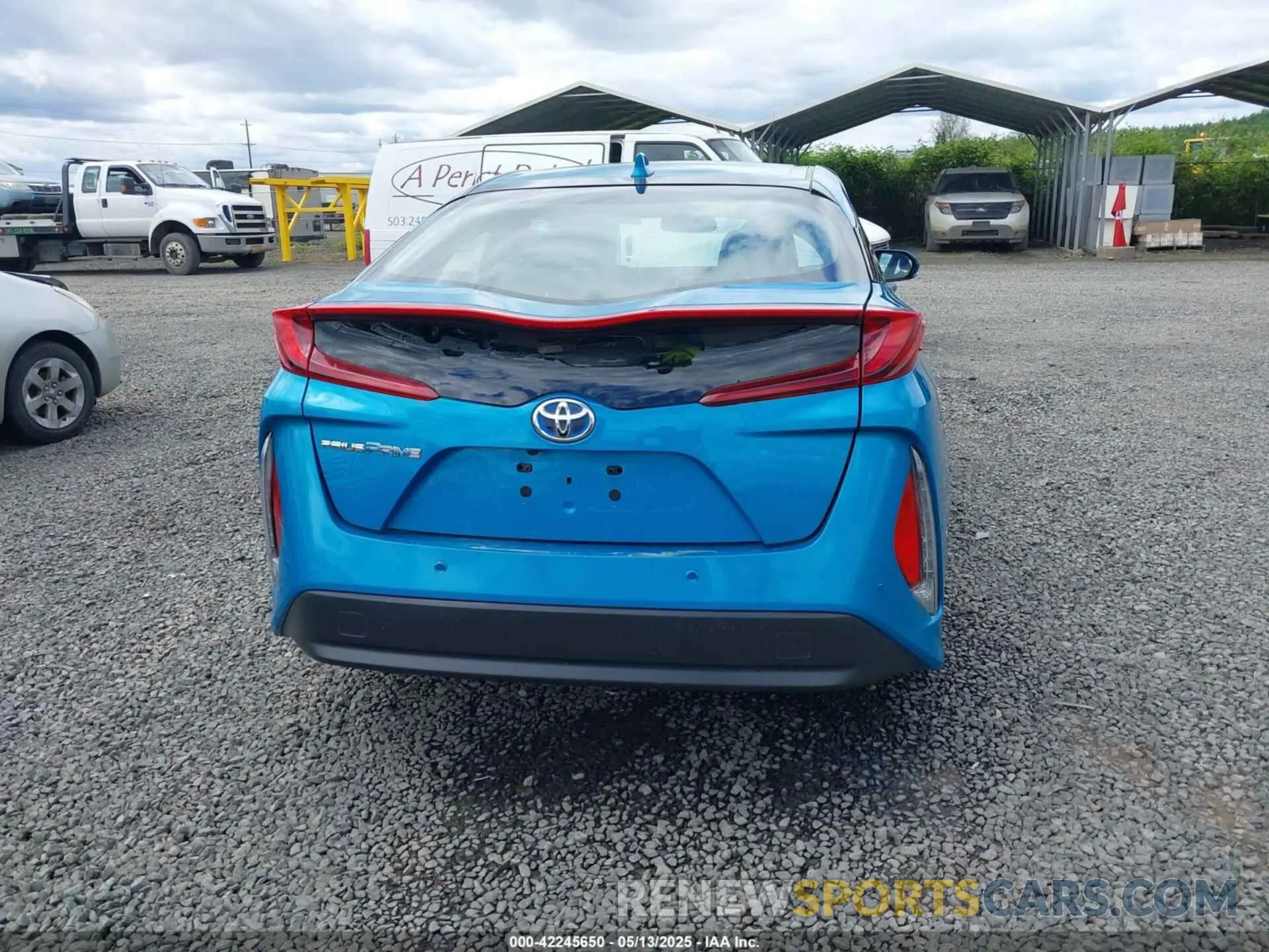 17 Photograph of a damaged car JTDKARFP6K3105819 TOYOTA PRIUS PRIME 2019