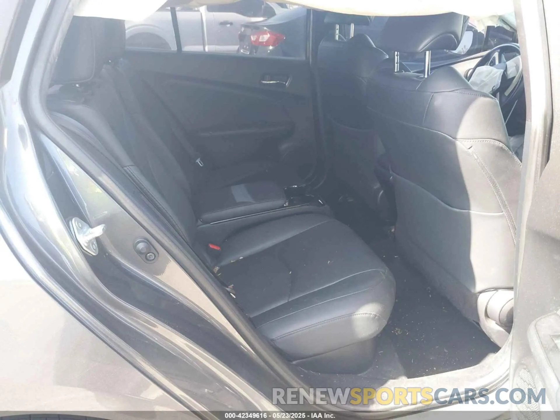 8 Photograph of a damaged car JTDKARFP6K3117243 TOYOTA PRIUS PRIME 2019
