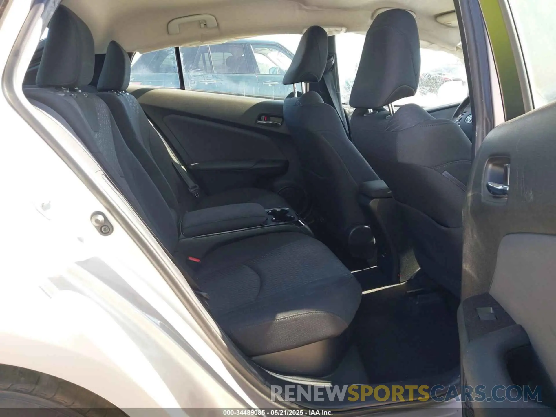 8 Photograph of a damaged car JTDKARFP9K3108312 TOYOTA PRIUS PRIME 2019