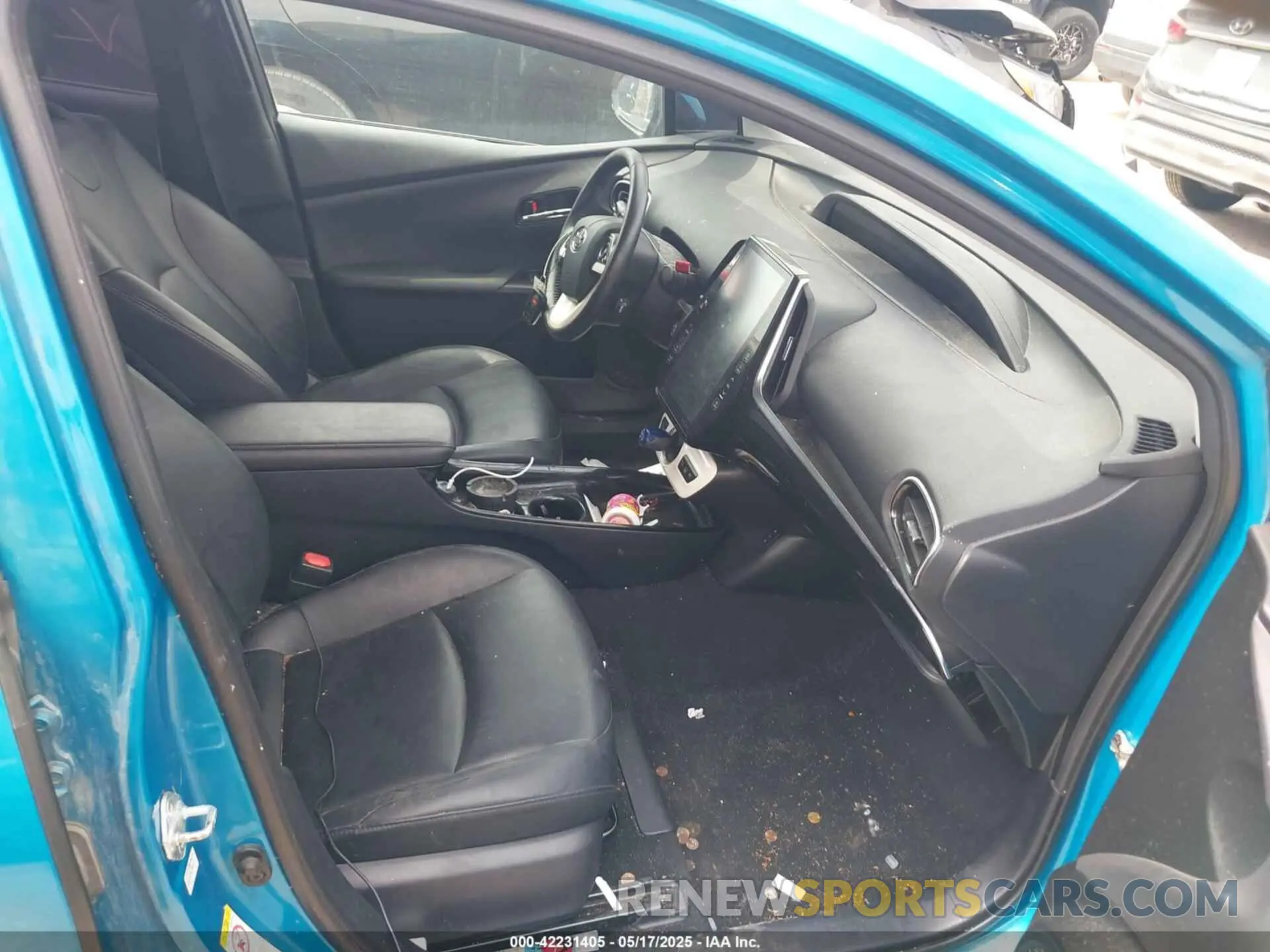 5 Photograph of a damaged car JTDKARFP9K3113543 TOYOTA PRIUS PRIME 2019