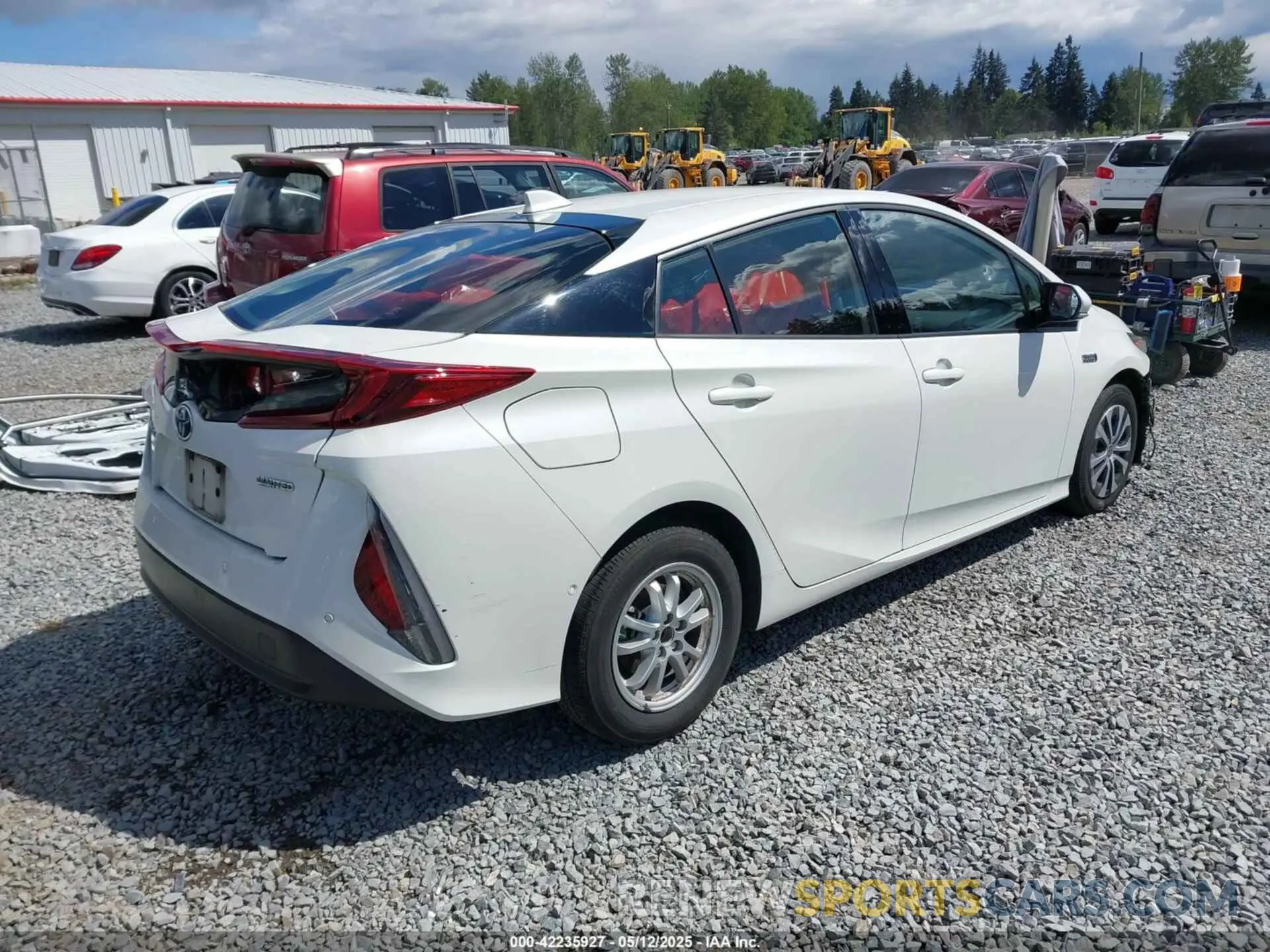4 Photograph of a damaged car JTDKARFP0L3157688 TOYOTA PRIUS PRIME 2020
