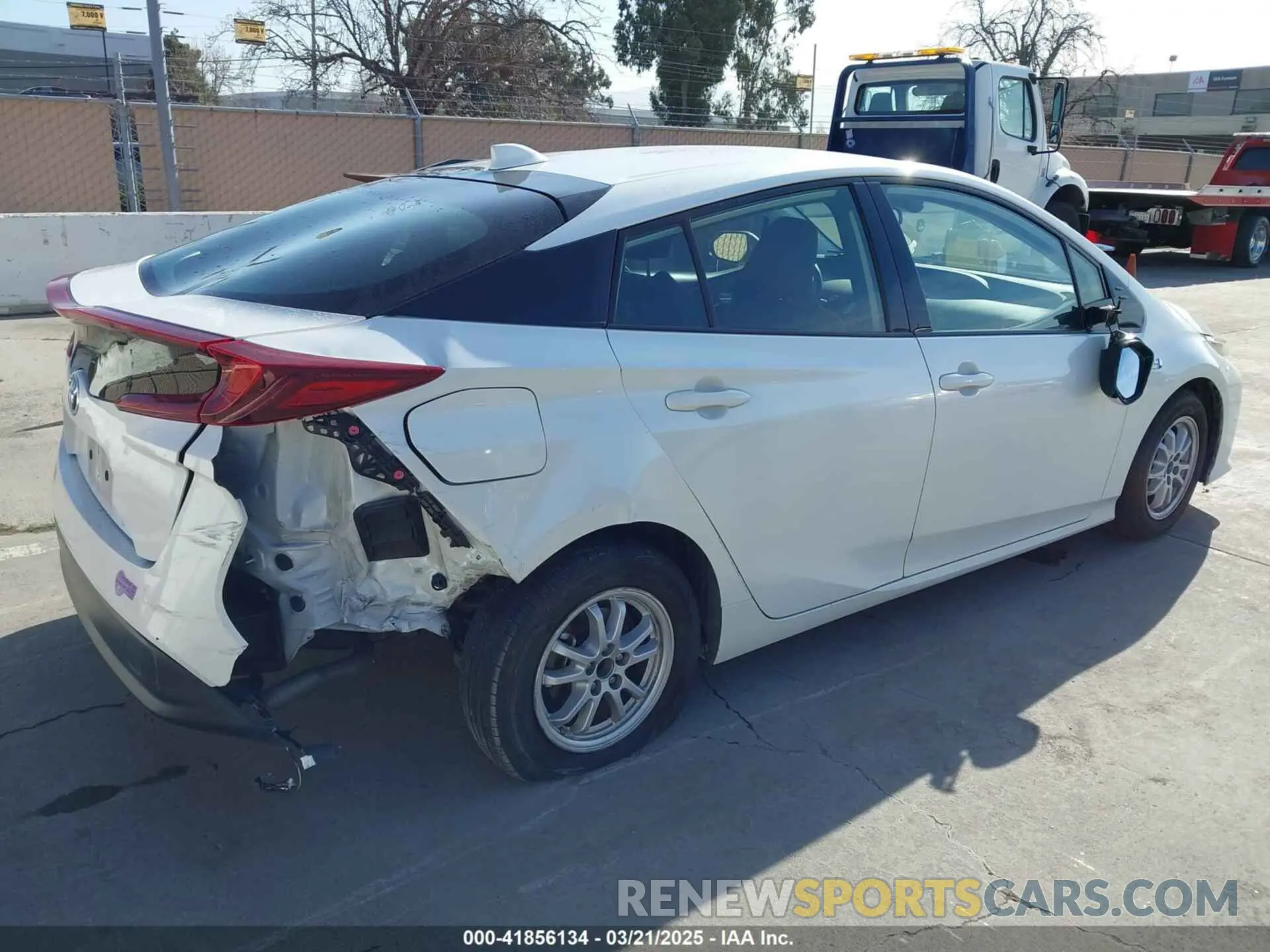 4 Photograph of a damaged car JTDKARFP1L3124814 TOYOTA PRIUS PRIME 2020