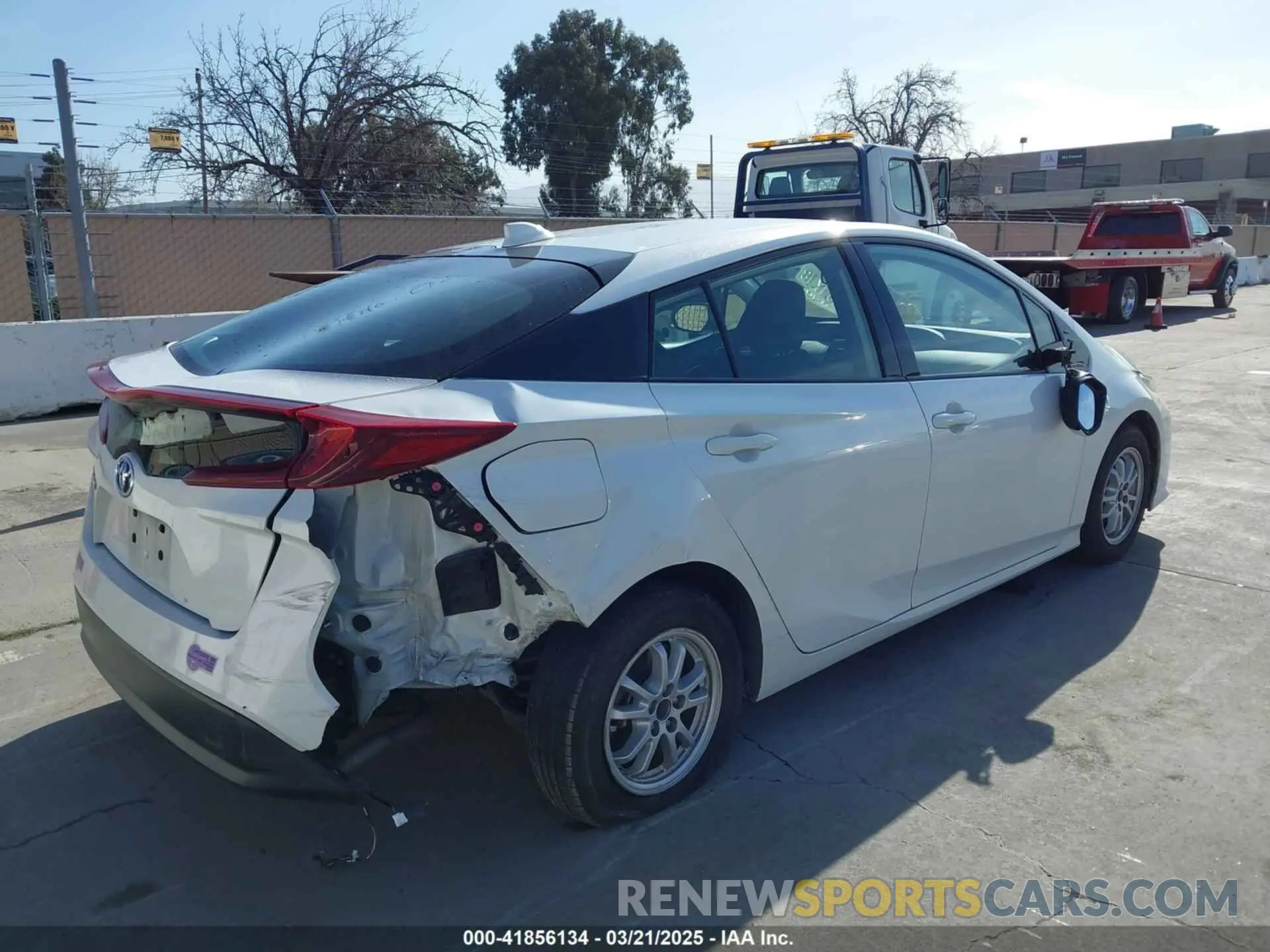 6 Photograph of a damaged car JTDKARFP1L3124814 TOYOTA PRIUS PRIME 2020