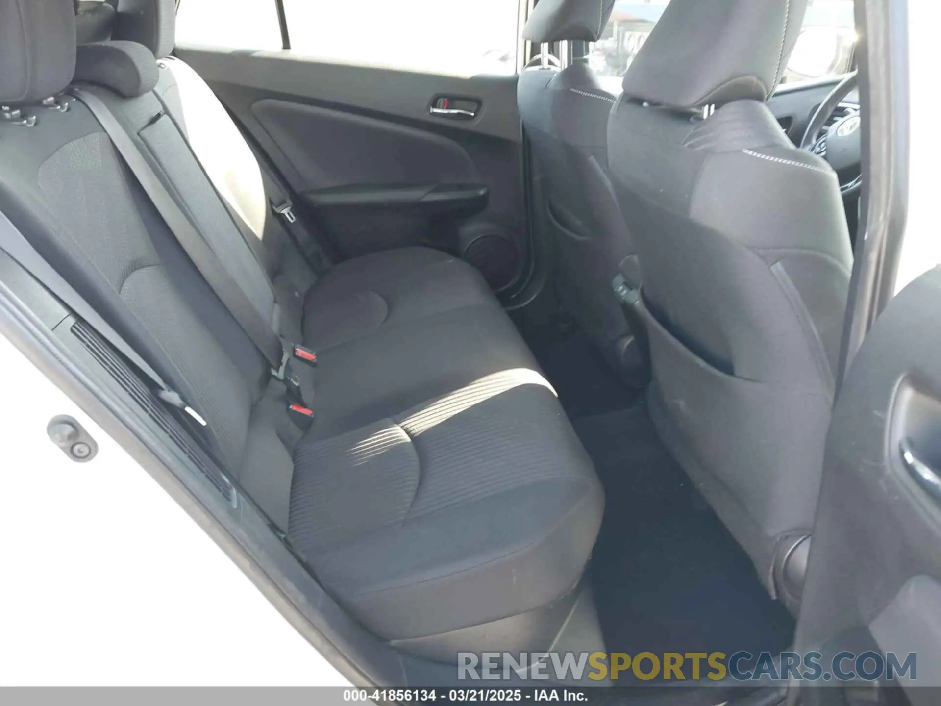 8 Photograph of a damaged car JTDKARFP1L3124814 TOYOTA PRIUS PRIME 2020
