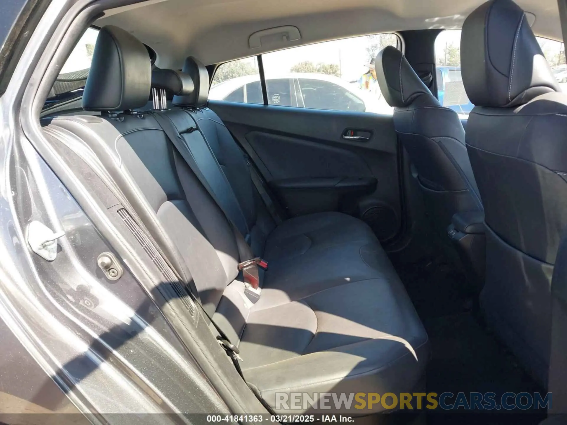 8 Photograph of a damaged car JTDKARFP1L3145839 TOYOTA PRIUS PRIME 2020