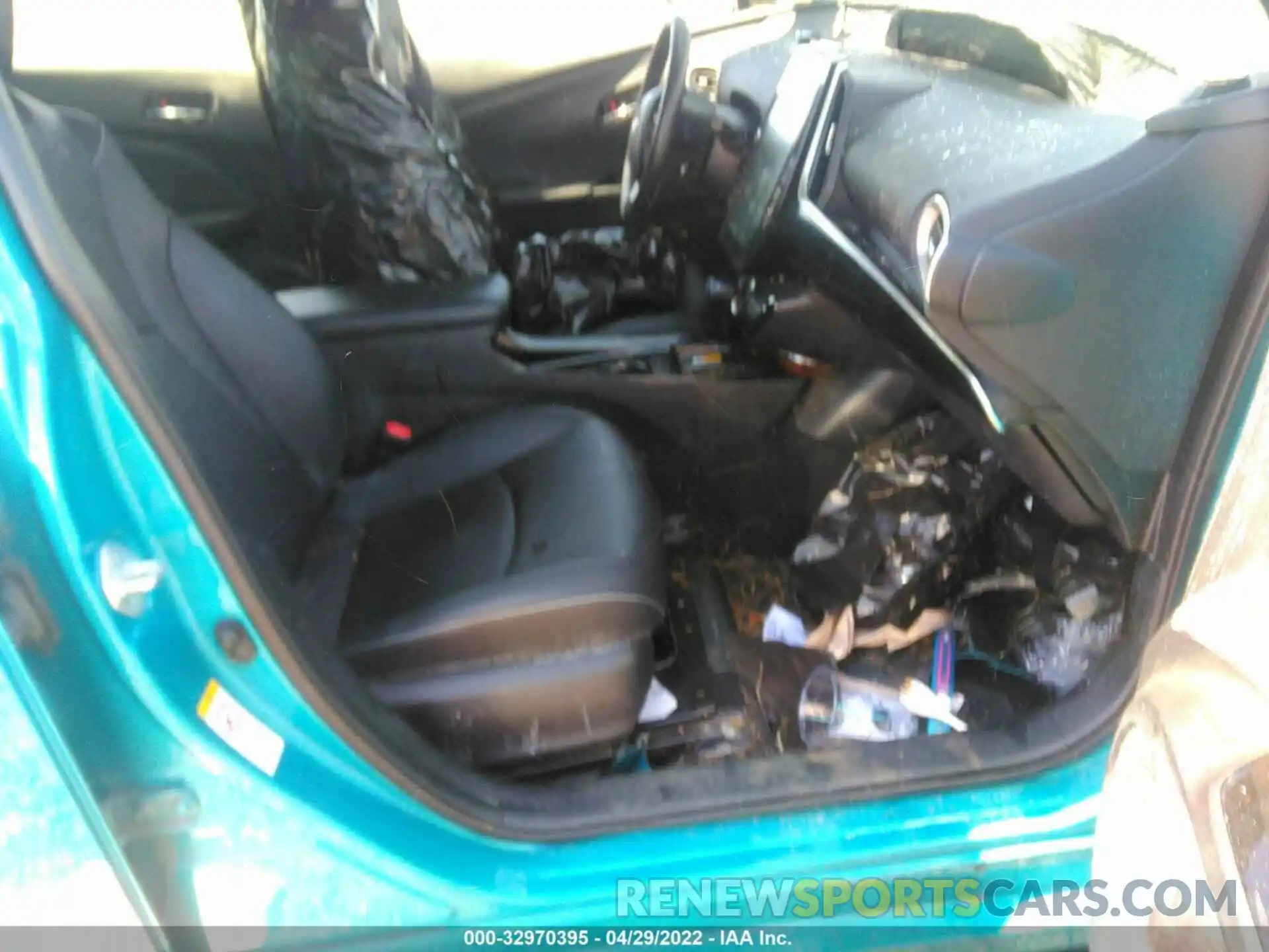 5 Photograph of a damaged car JTDKARFP2L3128371 TOYOTA PRIUS PRIME 2020