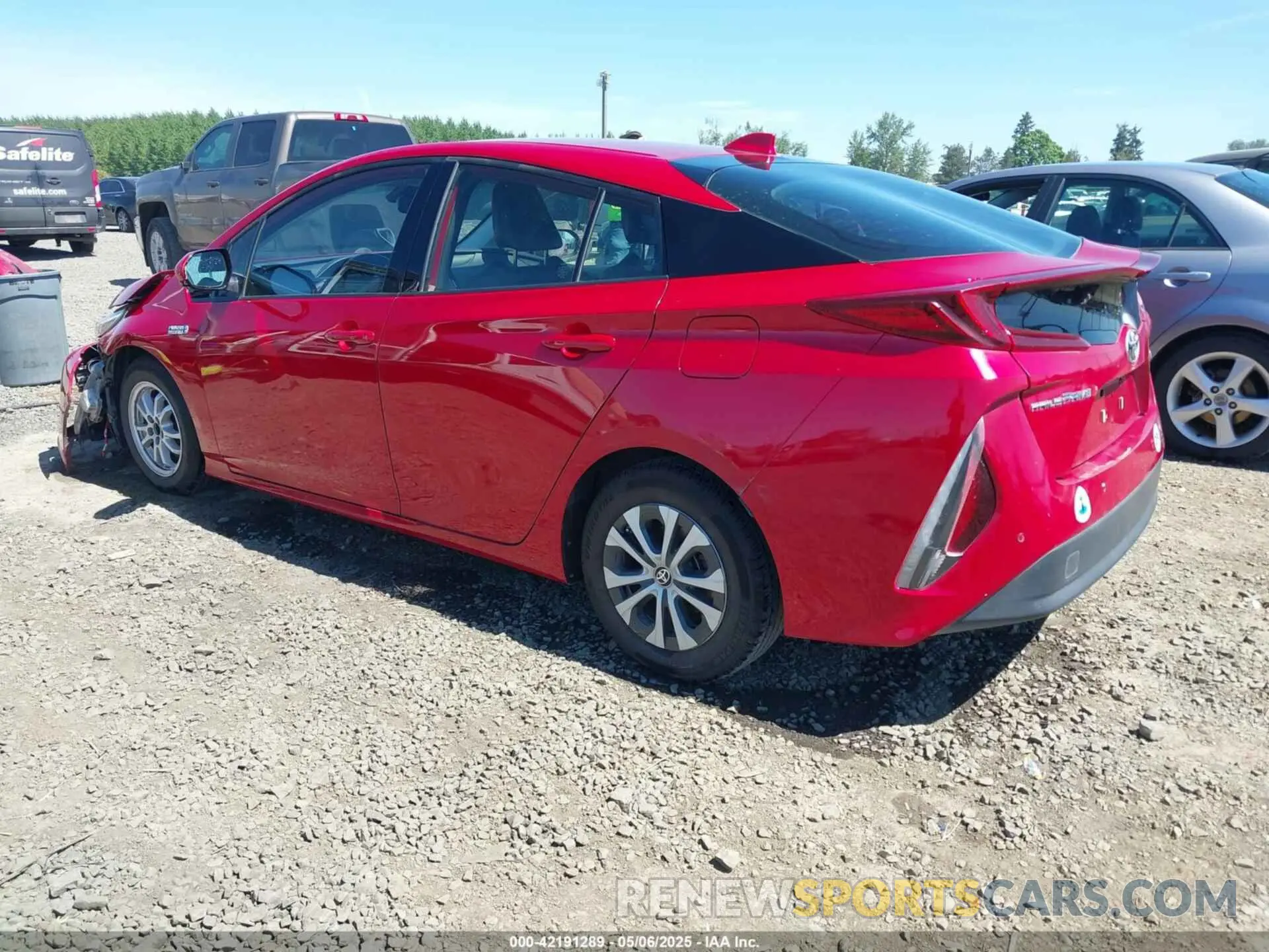 3 Photograph of a damaged car JTDKARFP2L3134798 TOYOTA PRIUS PRIME 2020