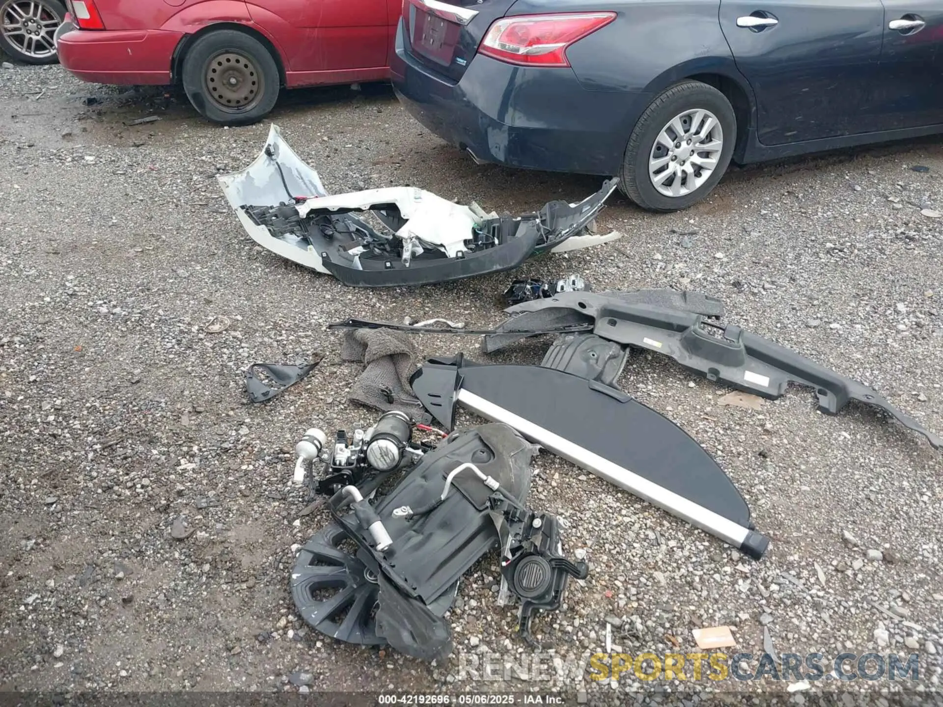 12 Photograph of a damaged car JTDKARFP2L3146028 TOYOTA PRIUS PRIME 2020