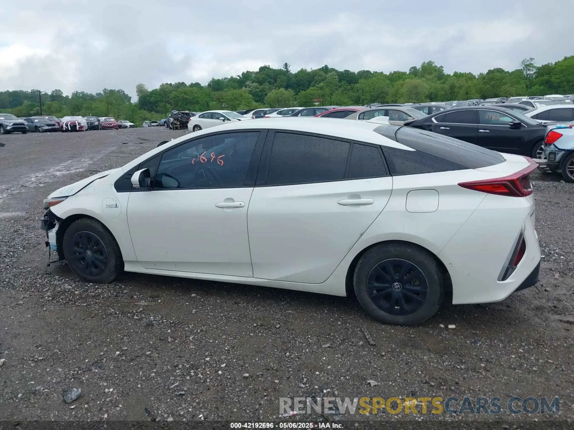 15 Photograph of a damaged car JTDKARFP2L3146028 TOYOTA PRIUS PRIME 2020
