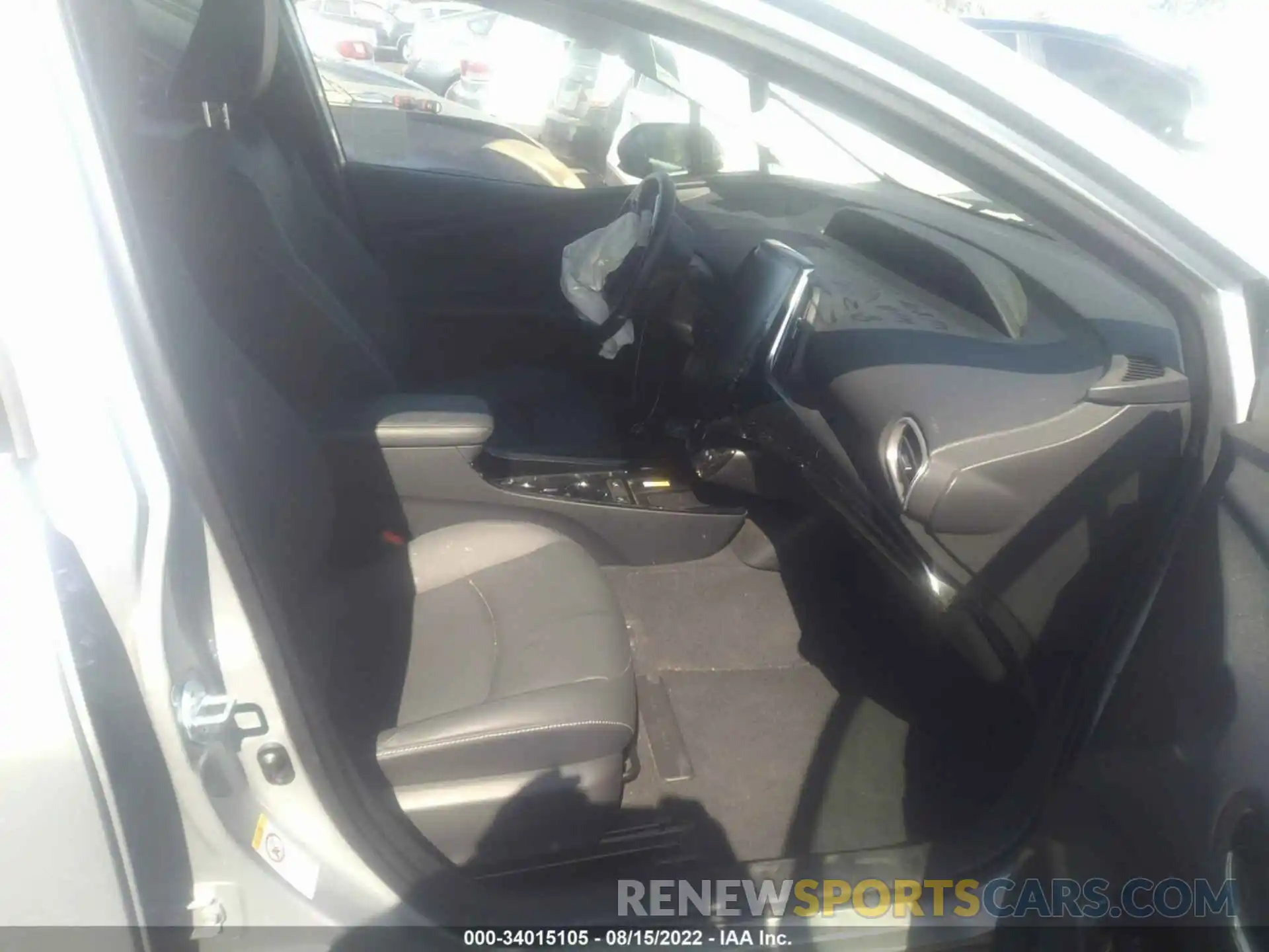 5 Photograph of a damaged car JTDKARFP2L3152976 TOYOTA PRIUS PRIME 2020