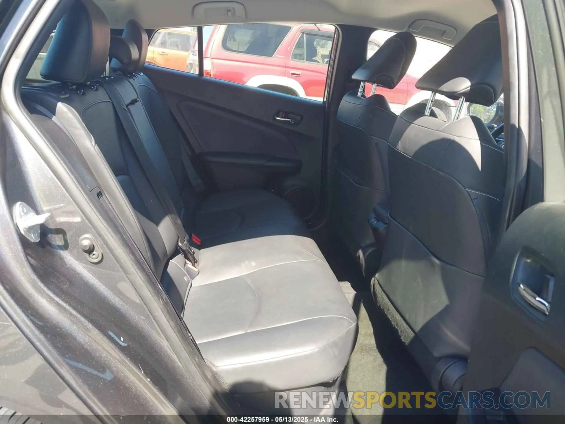 8 Photograph of a damaged car JTDKARFP3L3137824 TOYOTA PRIUS PRIME 2020