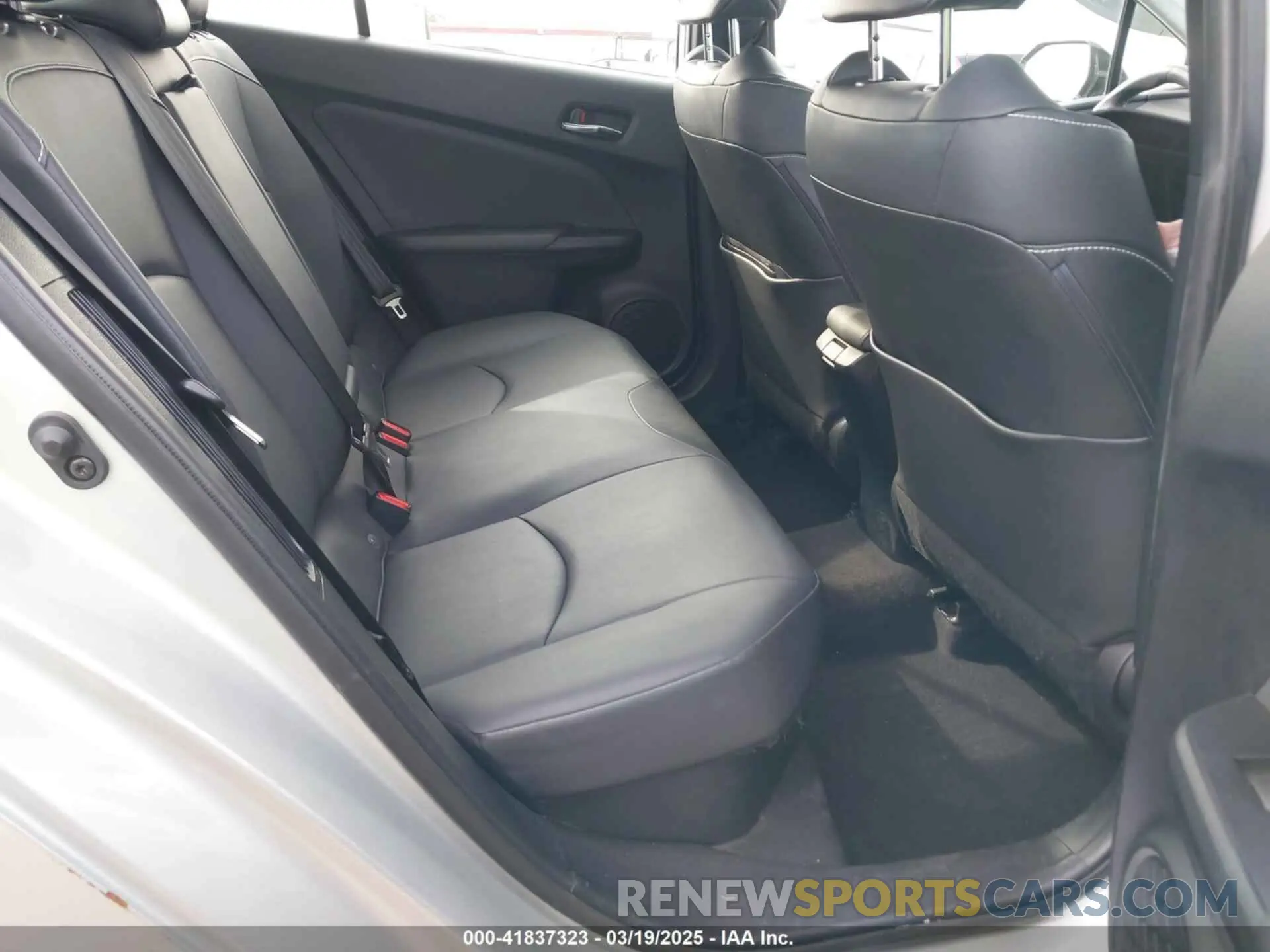 8 Photograph of a damaged car JTDKARFP3L3148922 TOYOTA PRIUS PRIME 2020