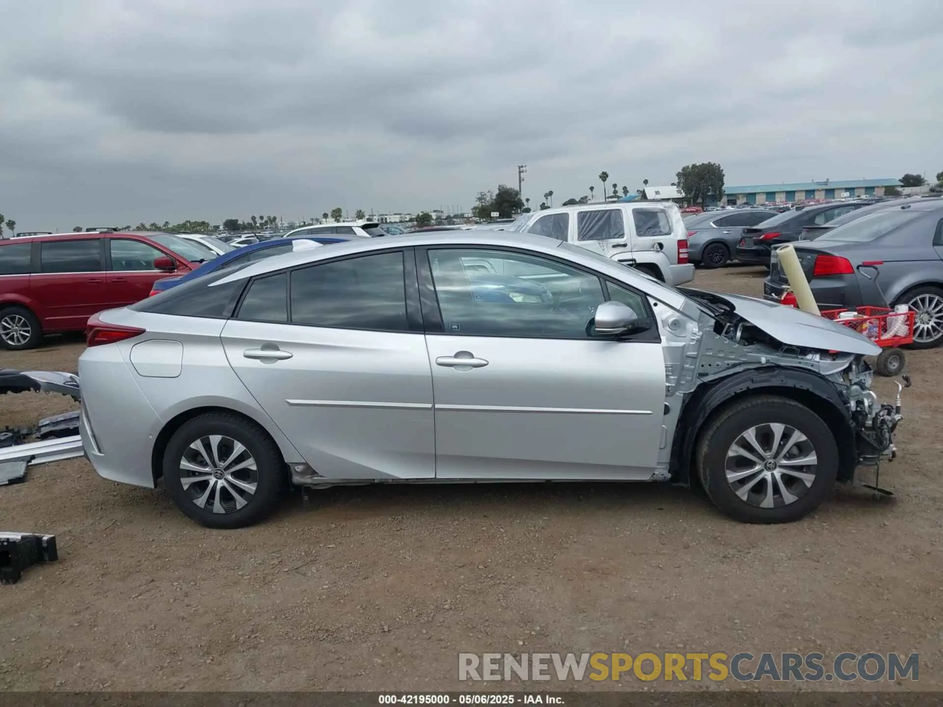14 Photograph of a damaged car JTDKARFP3L3153442 TOYOTA PRIUS PRIME 2020