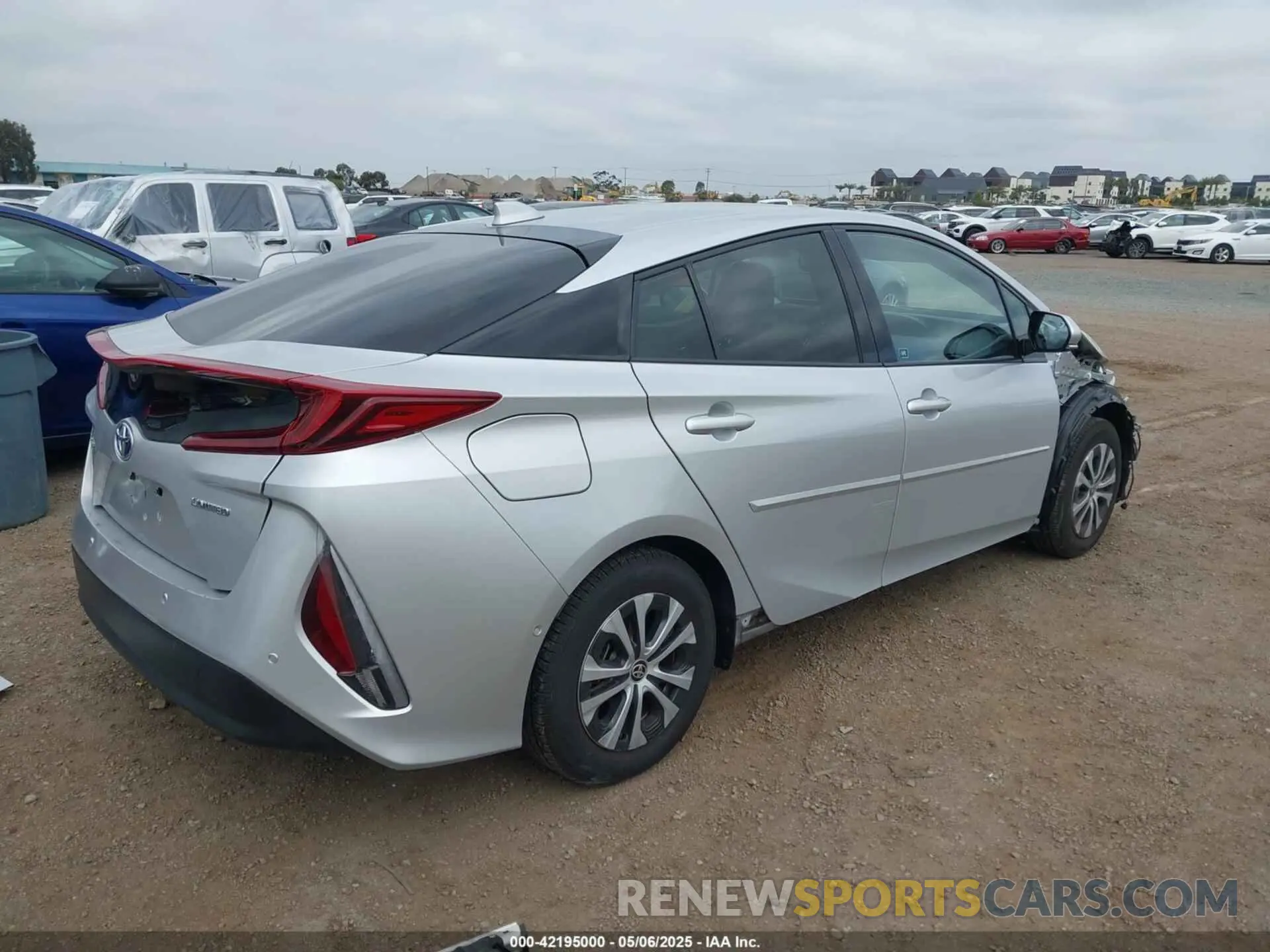 4 Photograph of a damaged car JTDKARFP3L3153442 TOYOTA PRIUS PRIME 2020