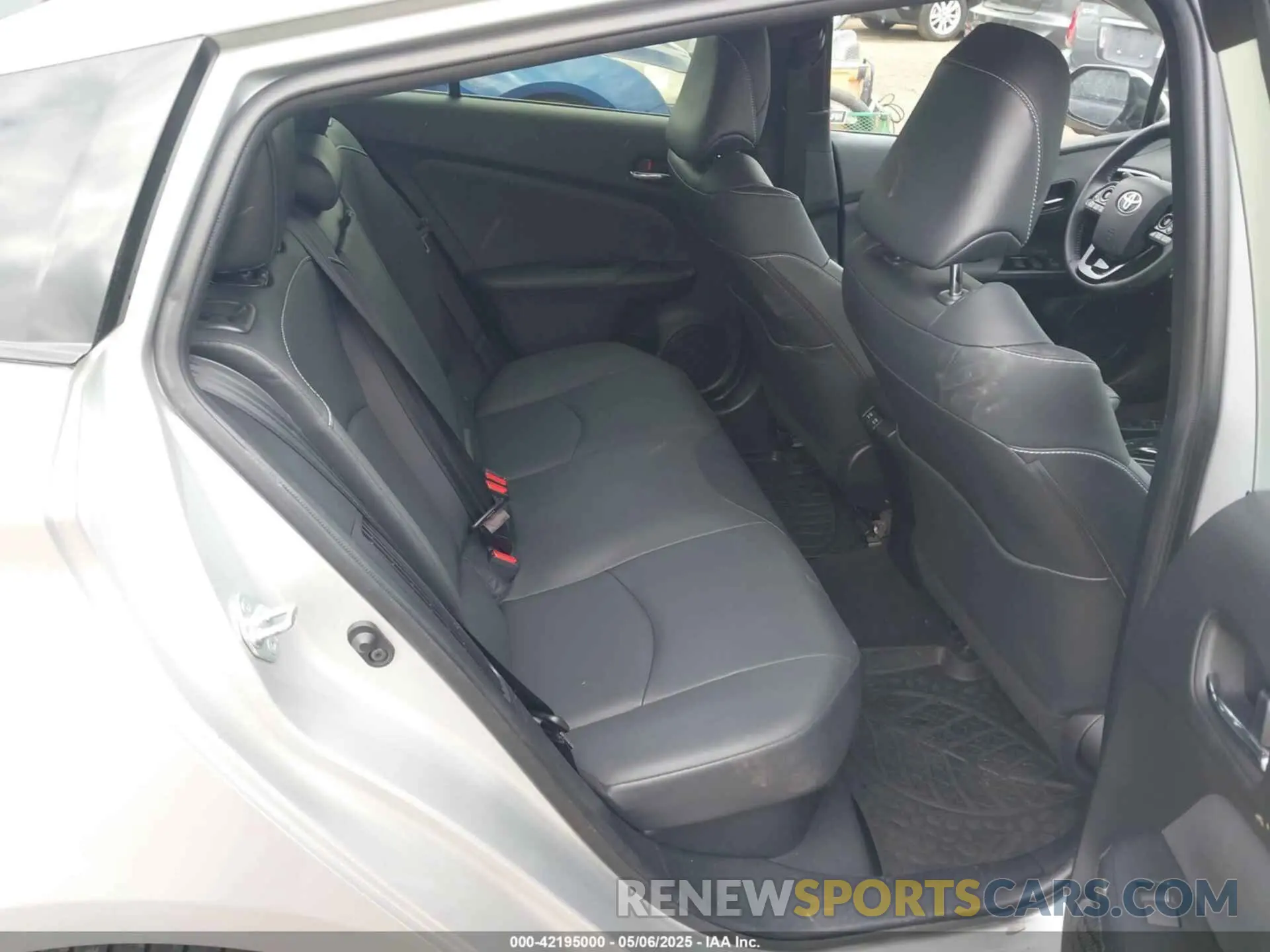 8 Photograph of a damaged car JTDKARFP3L3153442 TOYOTA PRIUS PRIME 2020