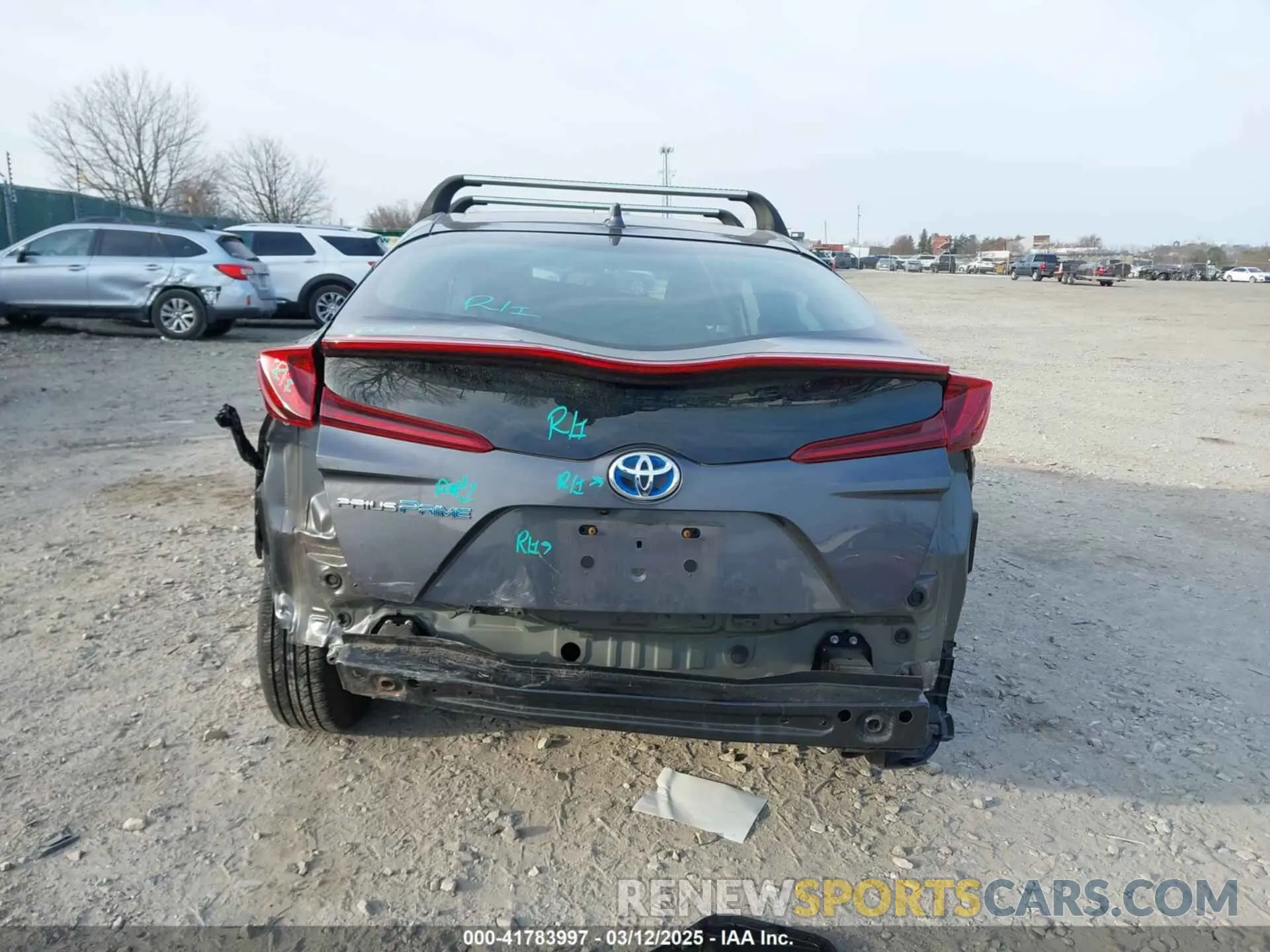 15 Photograph of a damaged car JTDKARFP3L3159564 TOYOTA PRIUS PRIME 2020