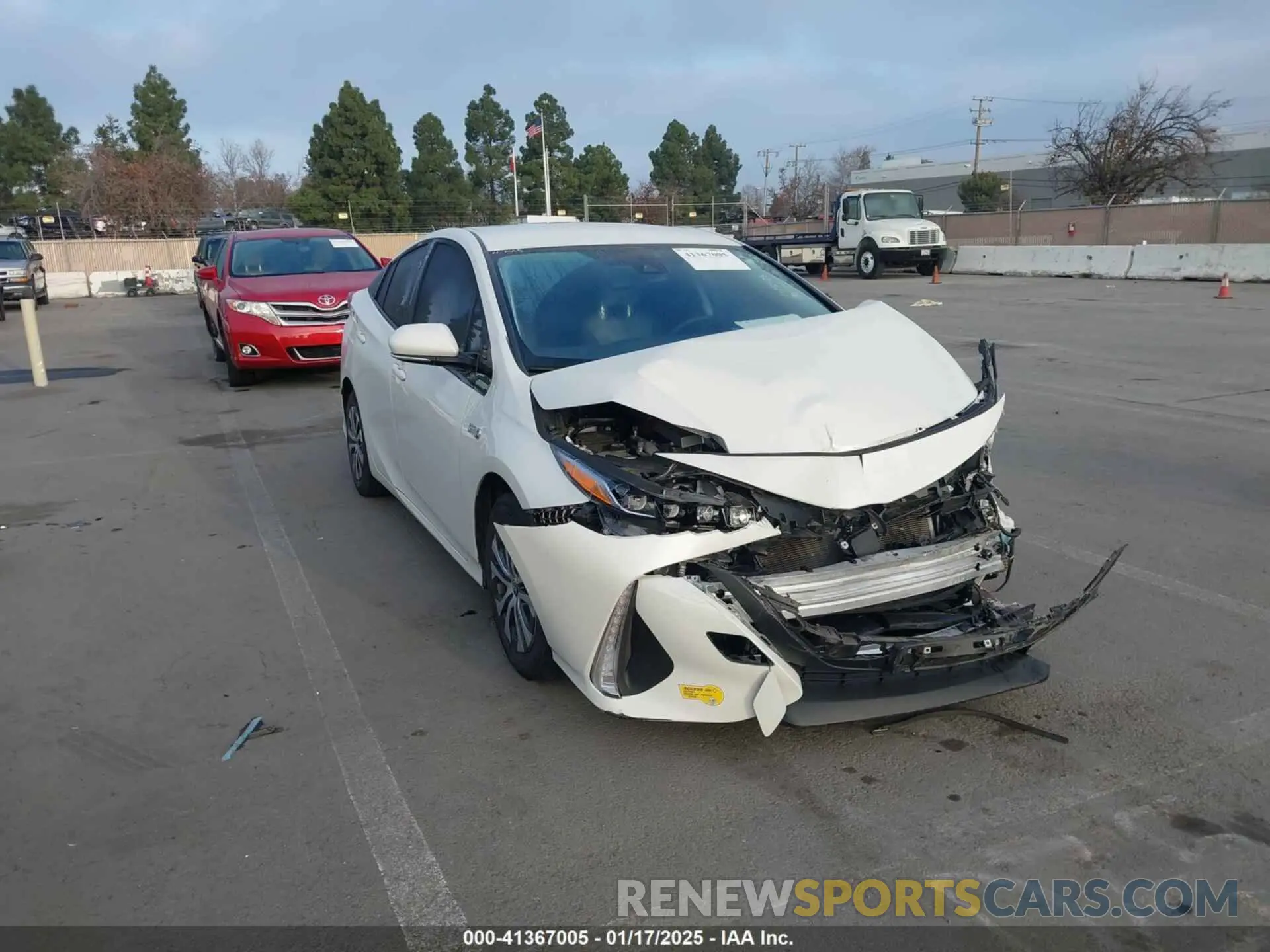 1 Photograph of a damaged car JTDKARFP3L3163226 TOYOTA PRIUS PRIME 2020