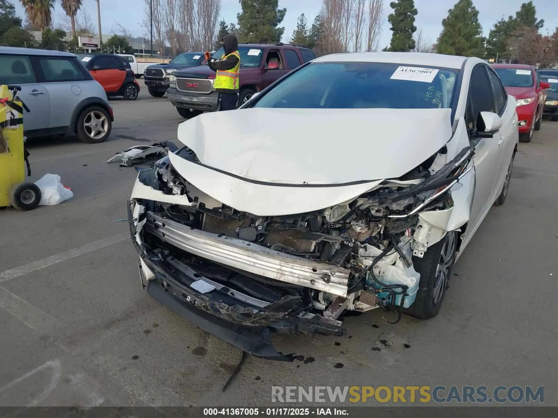 6 Photograph of a damaged car JTDKARFP3L3163226 TOYOTA PRIUS PRIME 2020