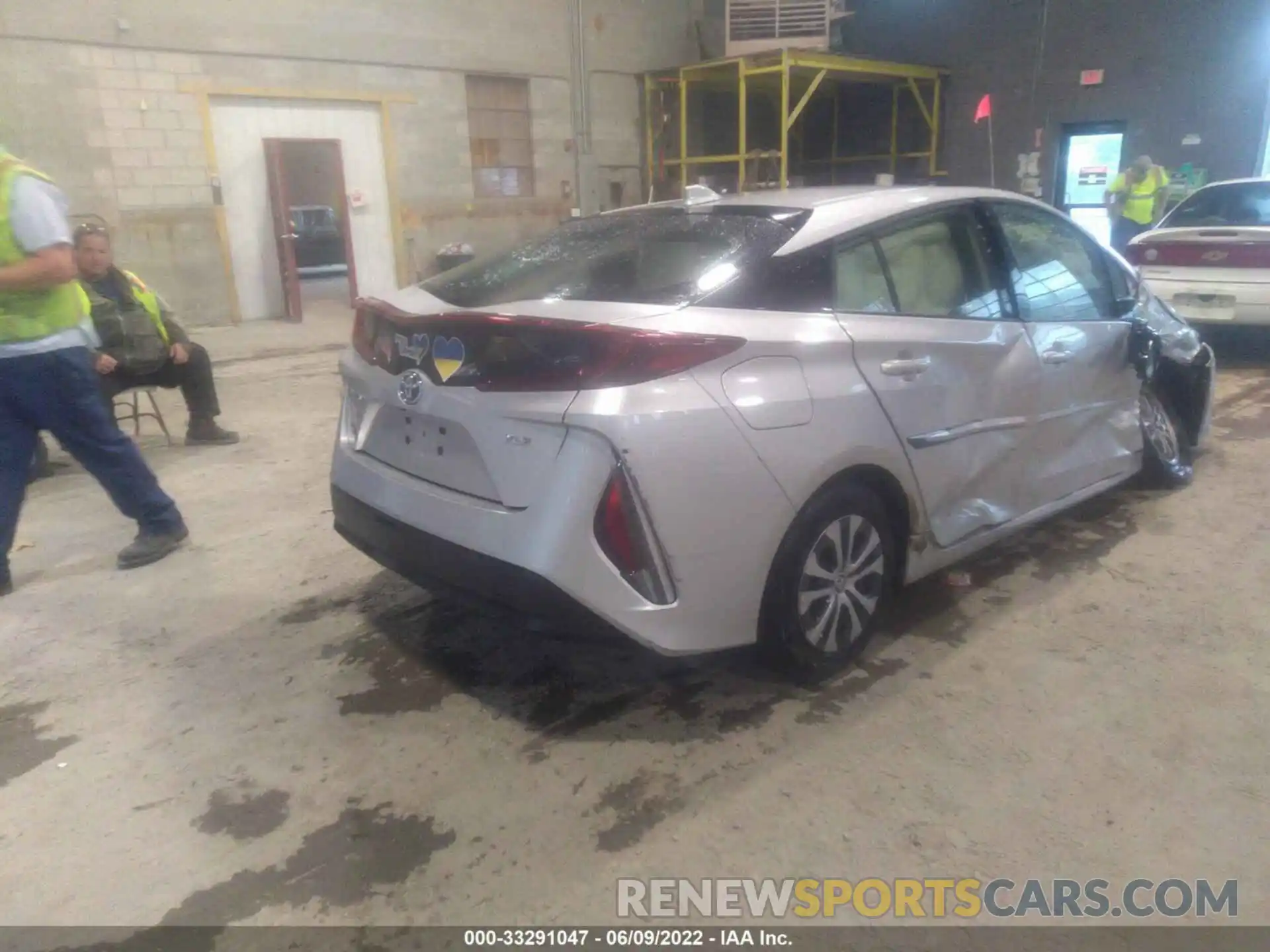 4 Photograph of a damaged car JTDKARFP4L3149027 TOYOTA PRIUS PRIME 2020