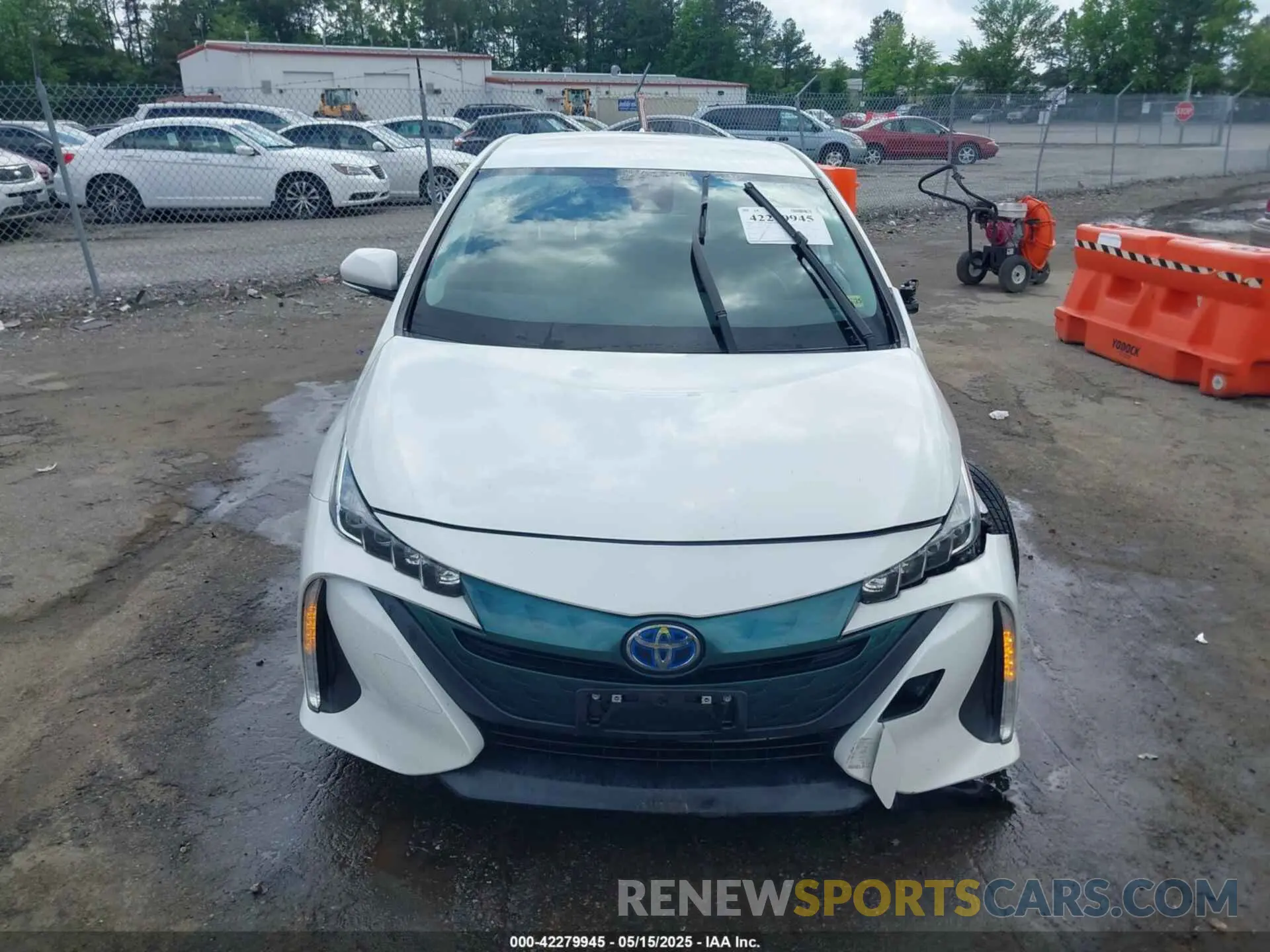 12 Photograph of a damaged car JTDKARFP5L3121530 TOYOTA PRIUS PRIME 2020