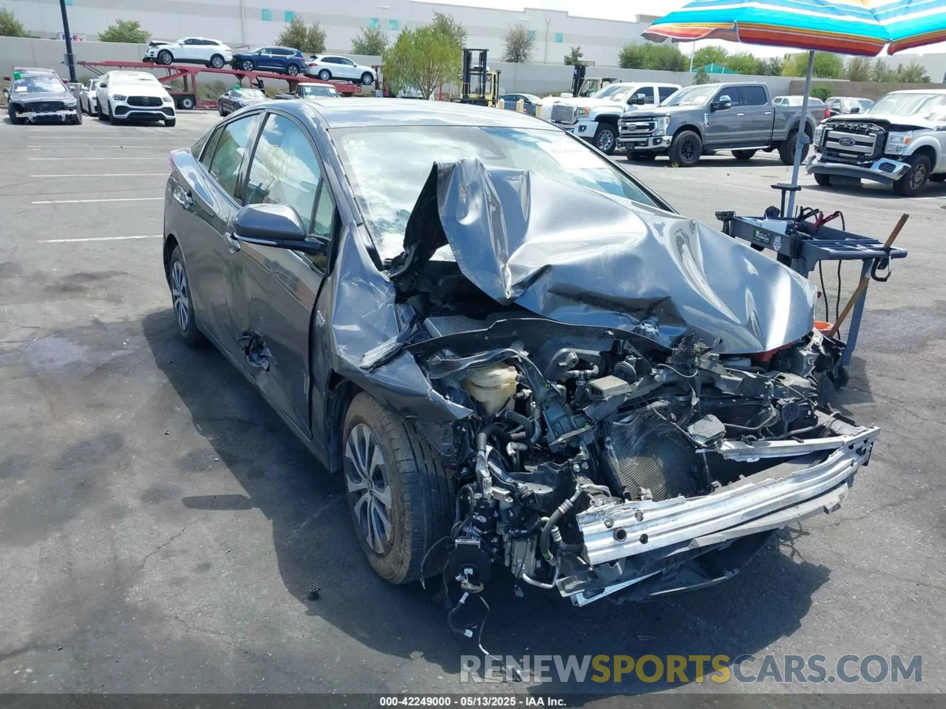 1 Photograph of a damaged car JTDKARFP5L3134696 TOYOTA PRIUS PRIME 2020