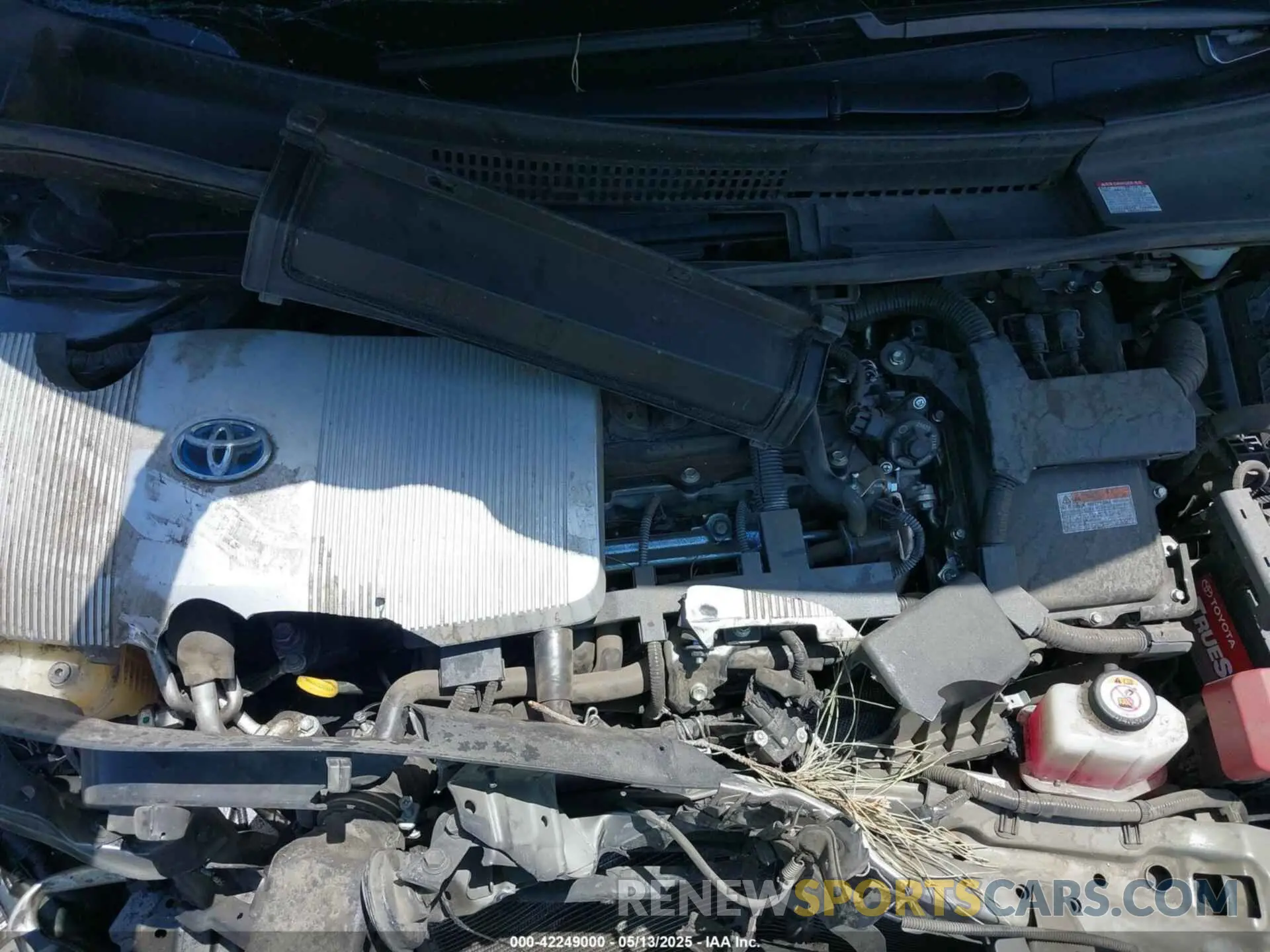 10 Photograph of a damaged car JTDKARFP5L3134696 TOYOTA PRIUS PRIME 2020