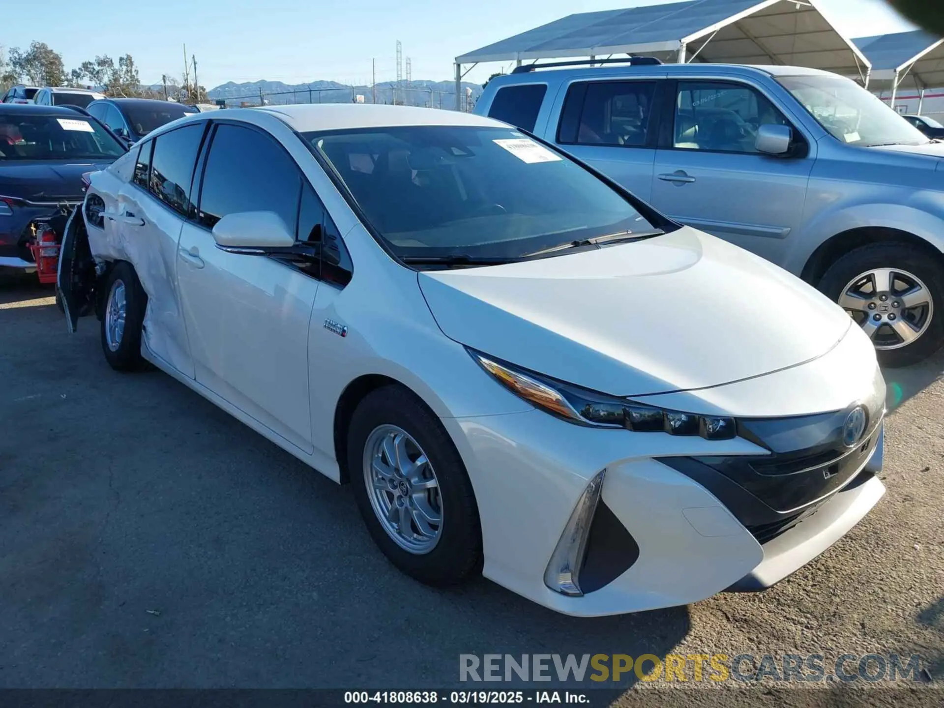 1 Photograph of a damaged car JTDKARFP5L3145861 TOYOTA PRIUS PRIME 2020