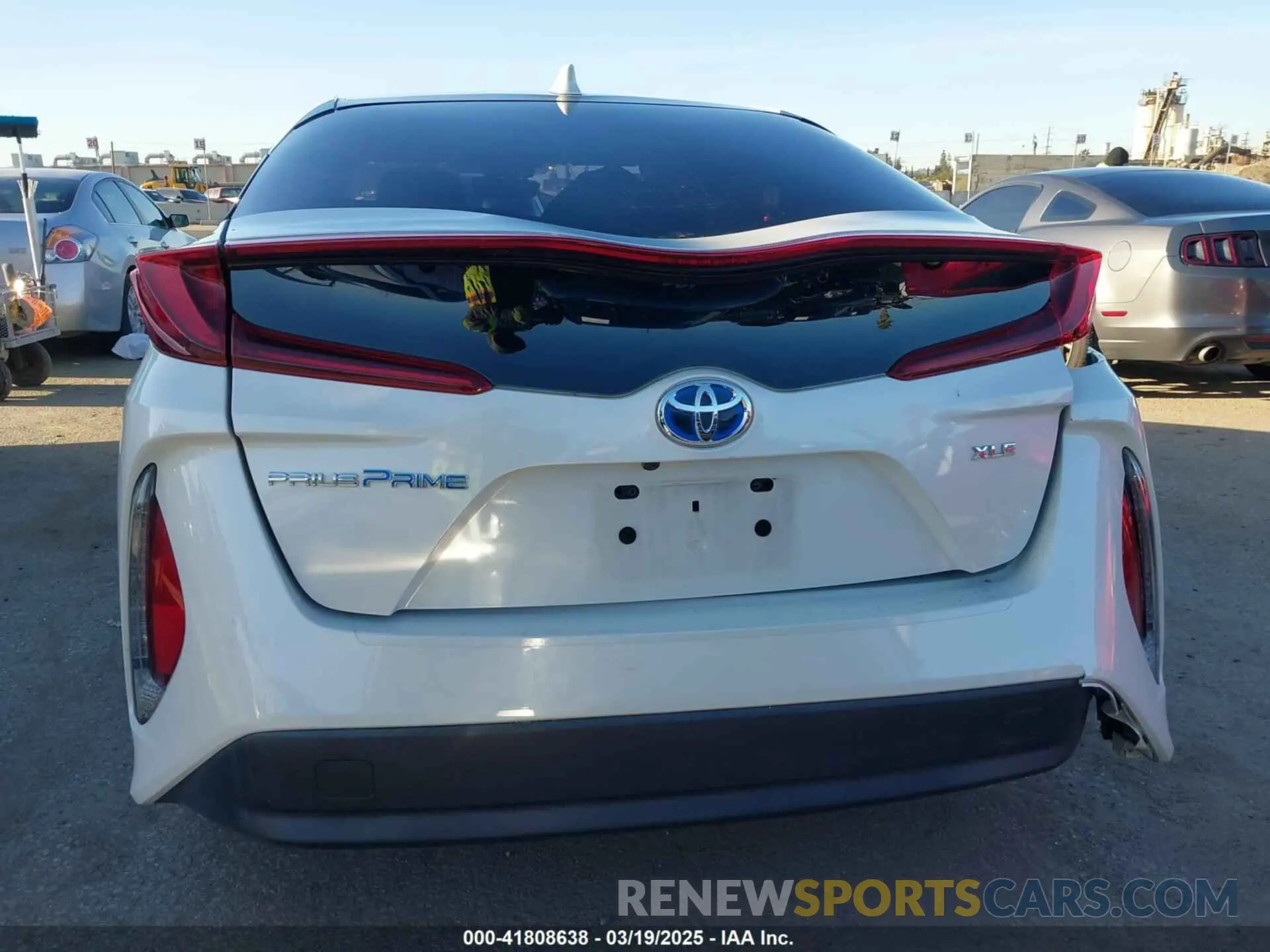 16 Photograph of a damaged car JTDKARFP5L3145861 TOYOTA PRIUS PRIME 2020