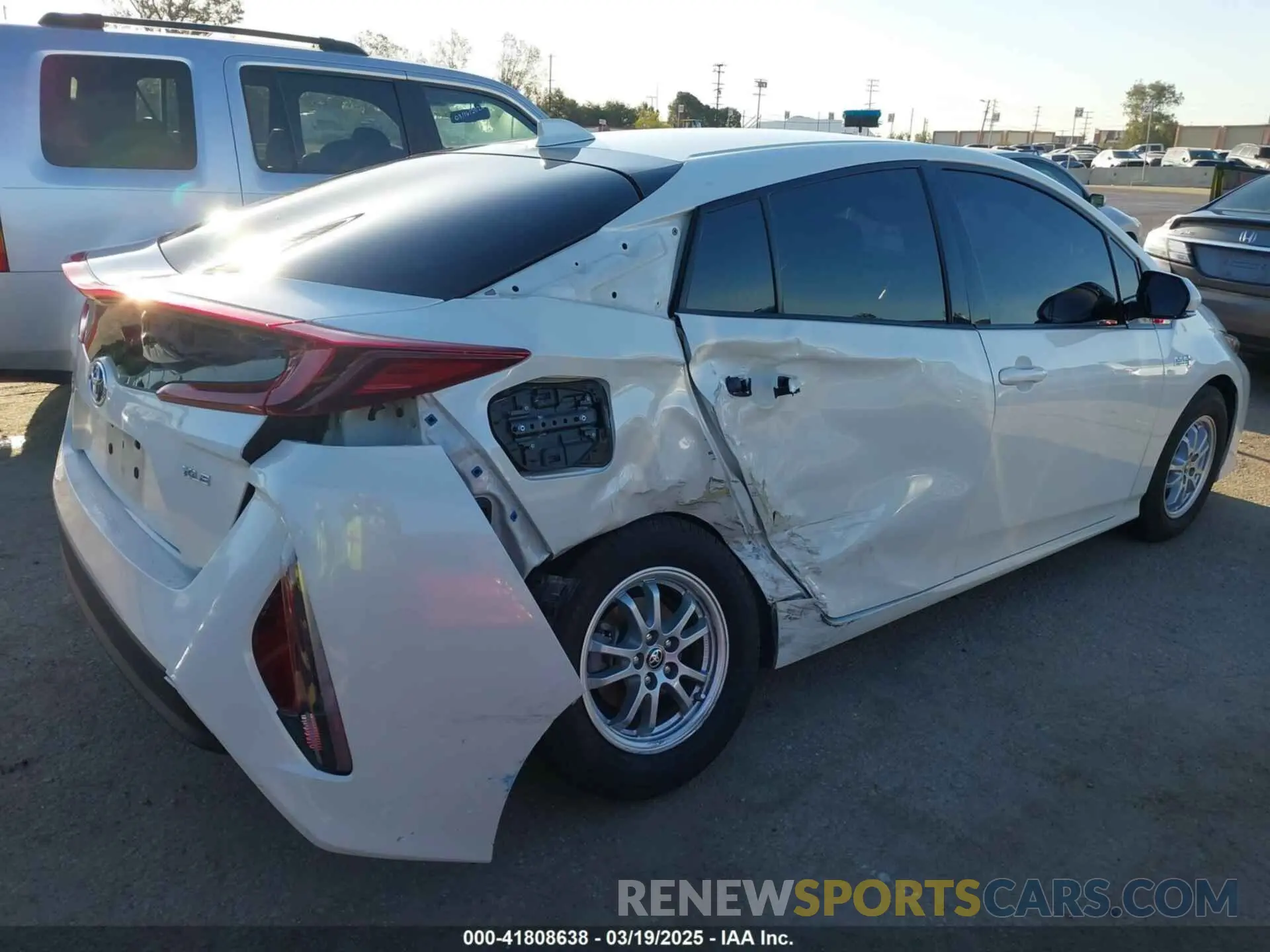 4 Photograph of a damaged car JTDKARFP5L3145861 TOYOTA PRIUS PRIME 2020