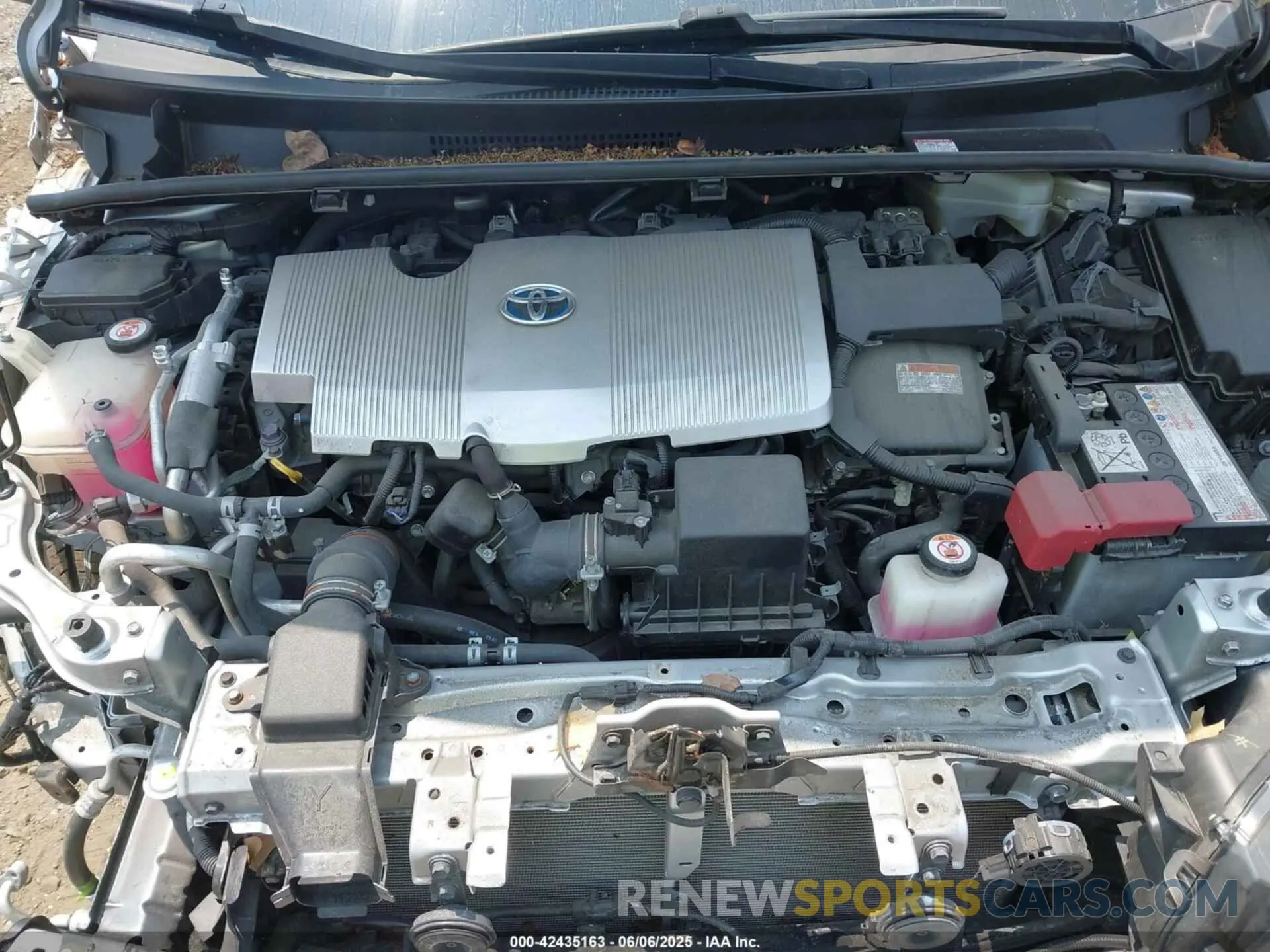 10 Photograph of a damaged car JTDKARFP5L3159548 TOYOTA PRIUS PRIME 2020