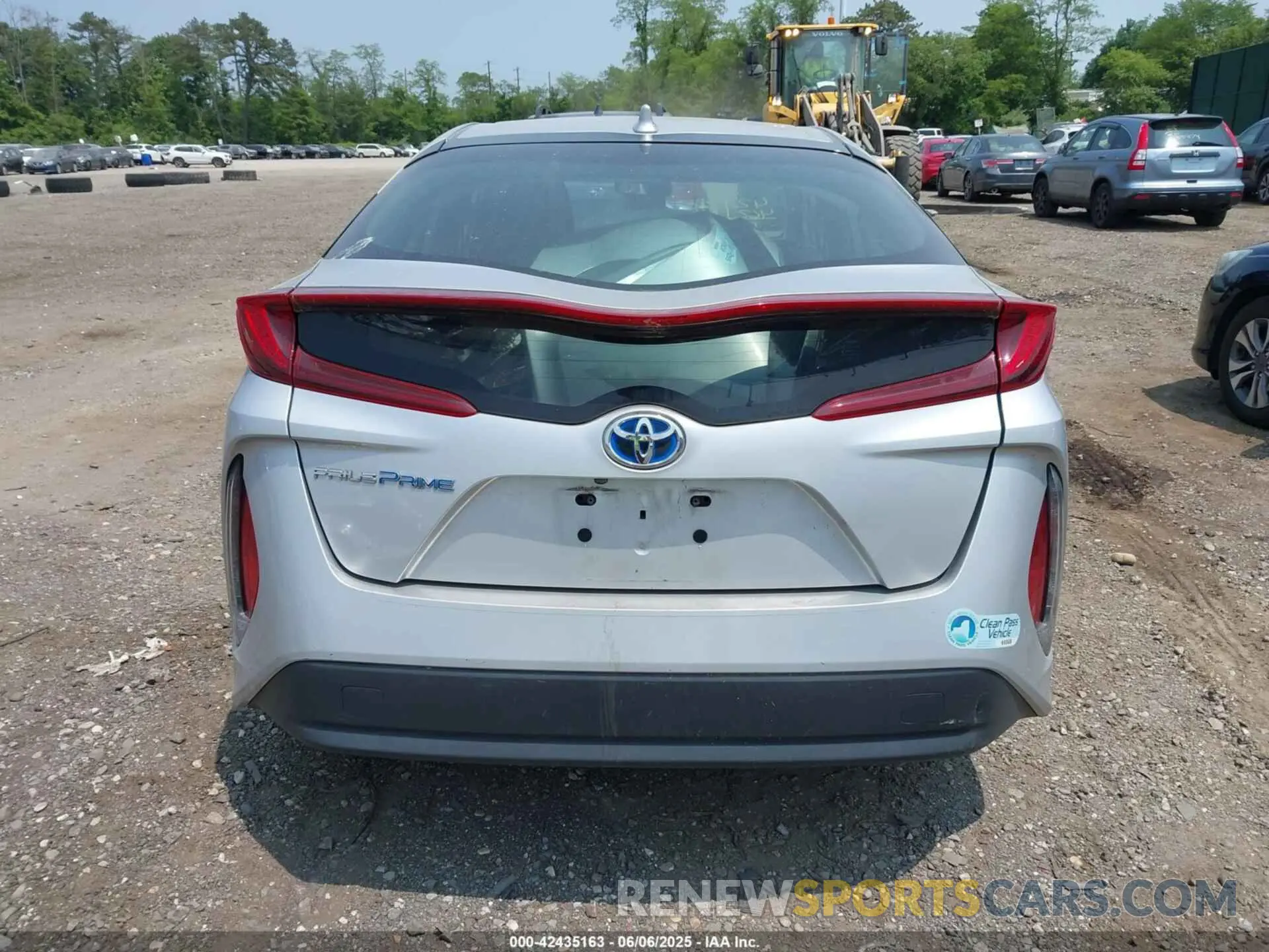 16 Photograph of a damaged car JTDKARFP5L3159548 TOYOTA PRIUS PRIME 2020