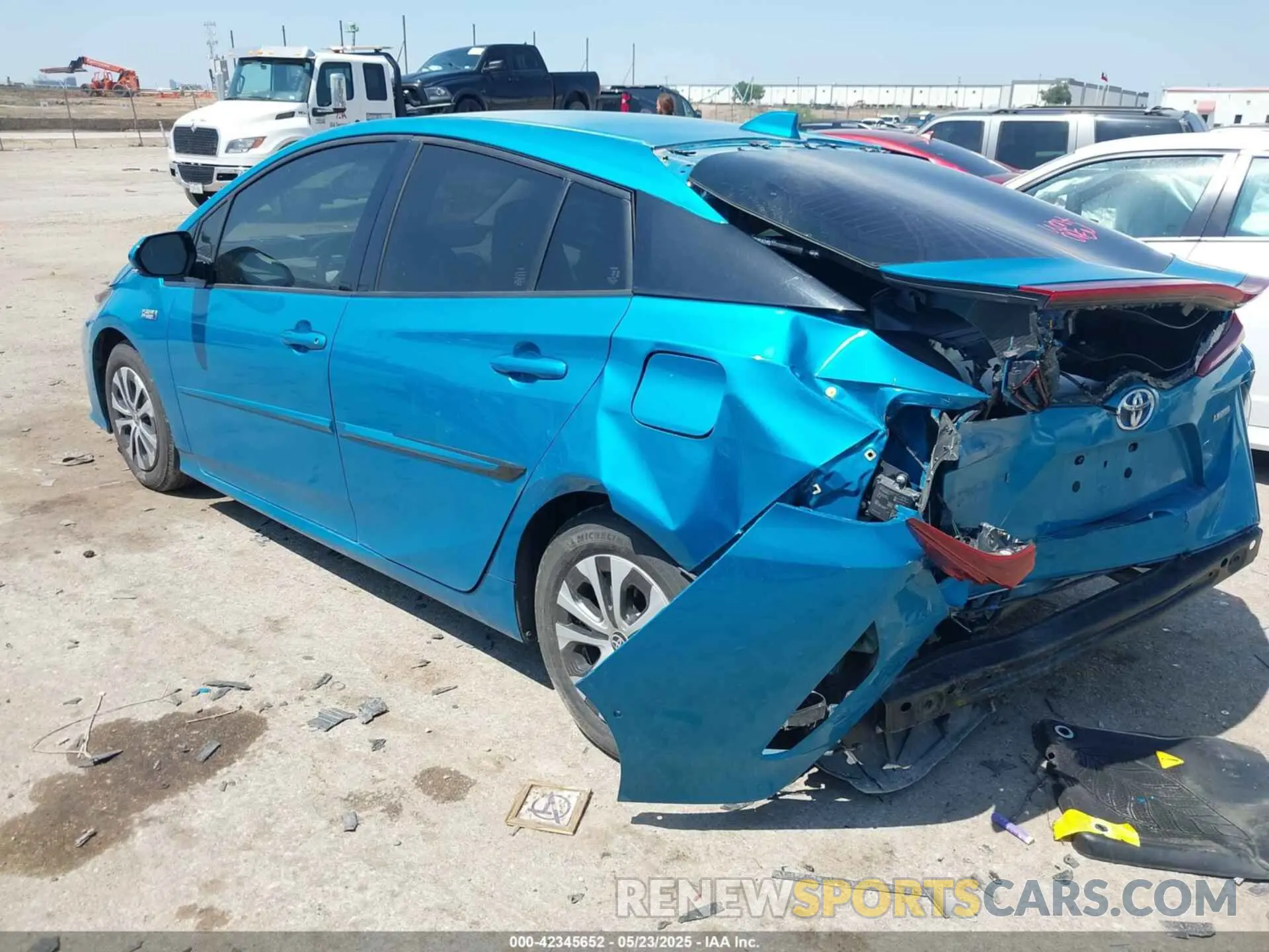 3 Photograph of a damaged car JTDKARFP6L3140488 TOYOTA PRIUS PRIME 2020