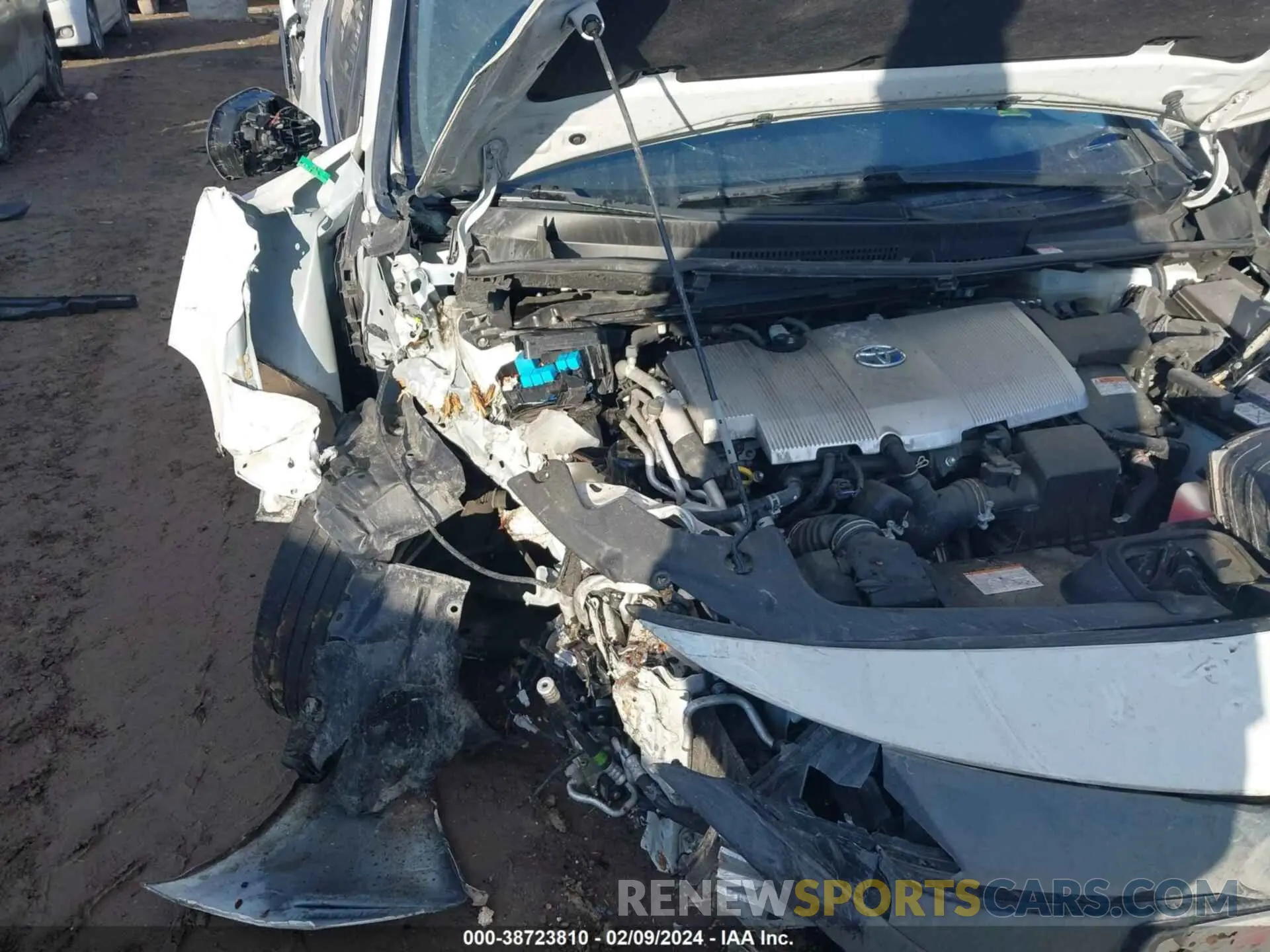 17 Photograph of a damaged car JTDKARFP6L3142077 TOYOTA PRIUS PRIME 2020
