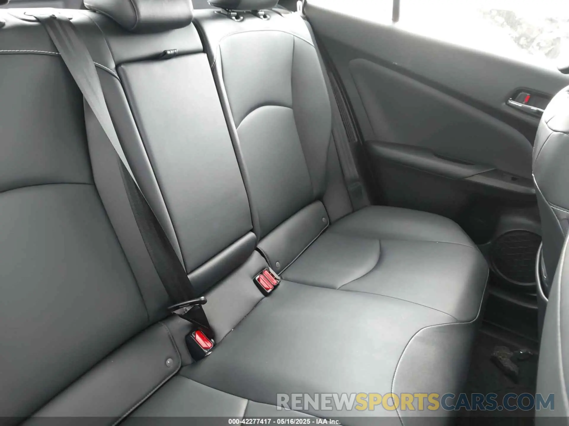8 Photograph of a damaged car JTDKARFP6L3151751 TOYOTA PRIUS PRIME 2020