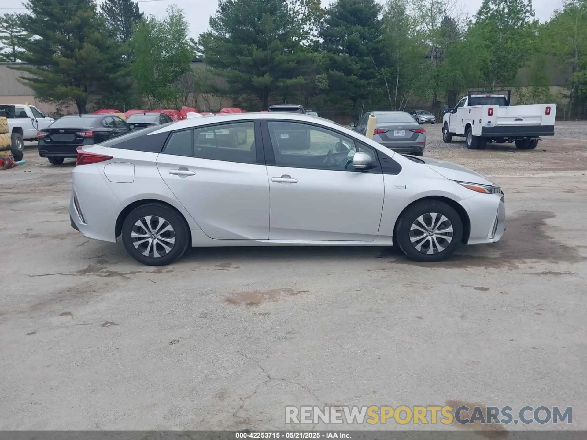 13 Photograph of a damaged car JTDKARFP7L3147014 TOYOTA PRIUS PRIME 2020