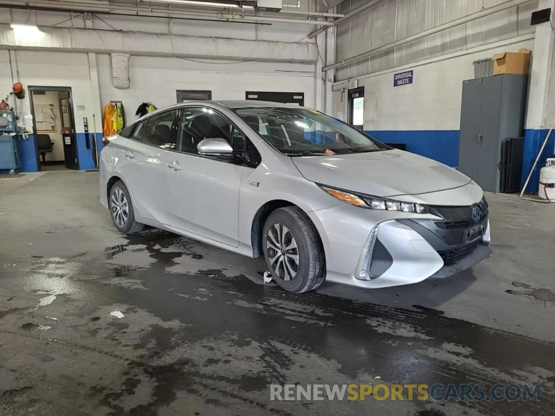 5 Photograph of a damaged car JTDKARFP7L3147238 TOYOTA PRIUS PRIME 2020