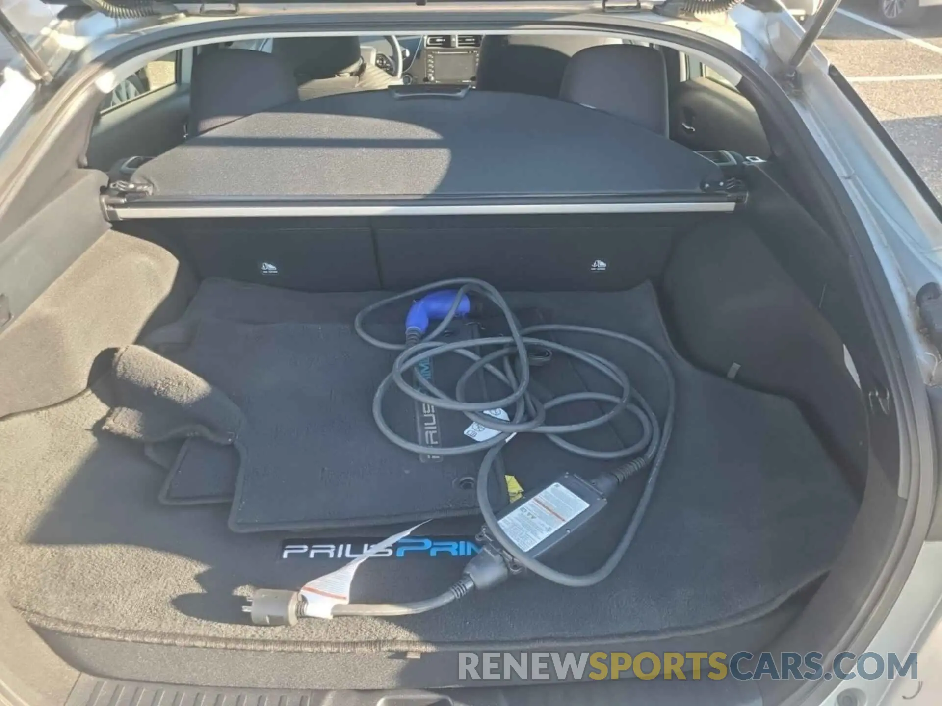 12 Photograph of a damaged car JTDKARFP7L3147403 TOYOTA PRIUS PRIME 2020
